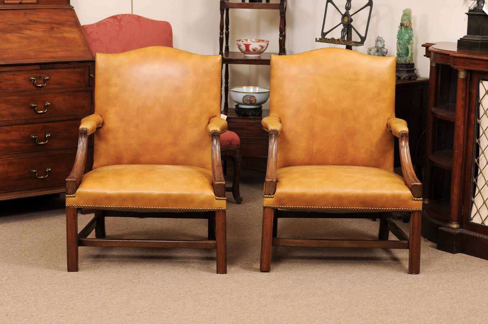 Pair of English Mahogany Library Chairs, 20th Century For Sale 10