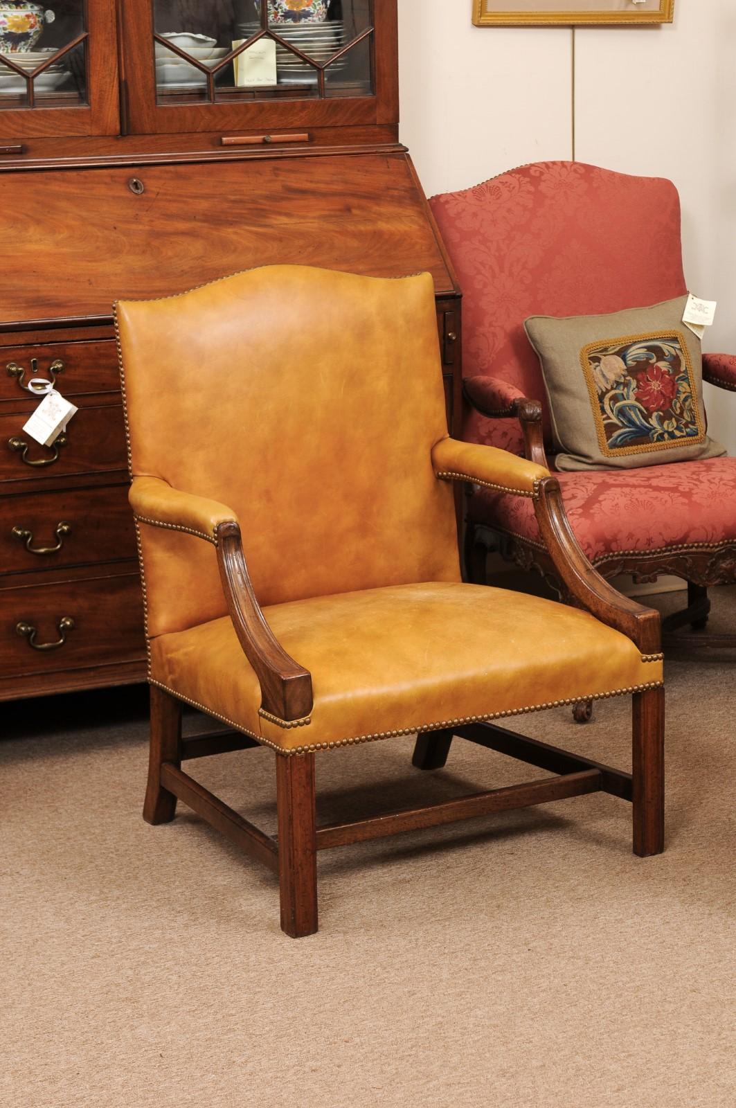 Pair of English Mahogany Library Chairs, 20th Century For Sale 3