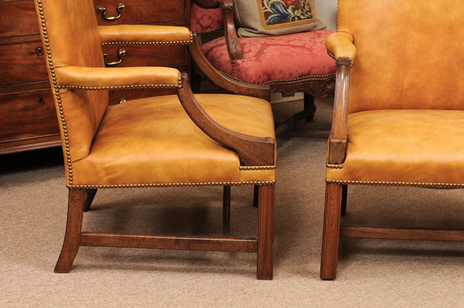 Pair of English Mahogany Library Chairs, 20th Century For Sale 5