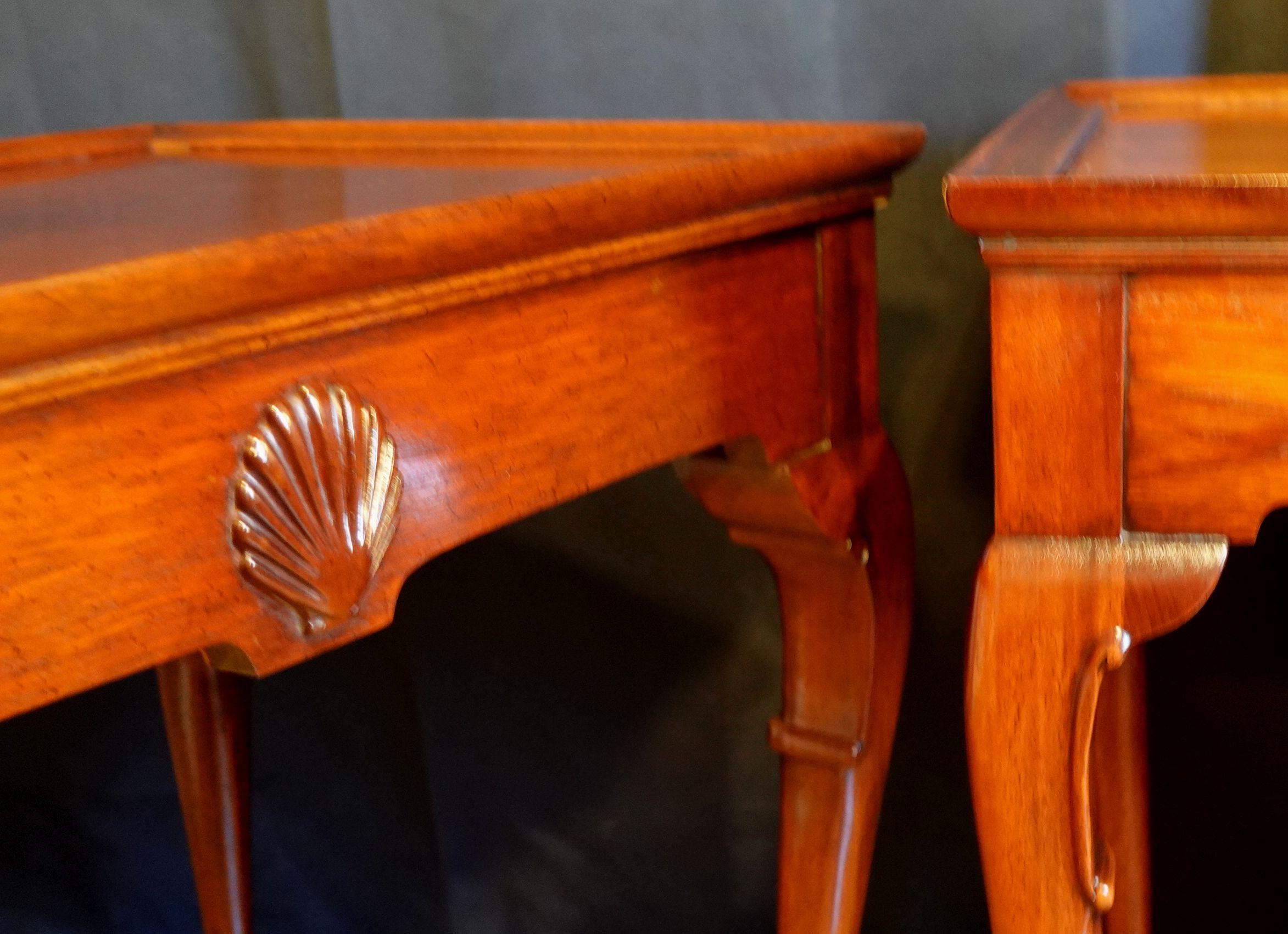 Pair of English Mahogany Queen Anne Tray Top Tea Tables For Sale 2