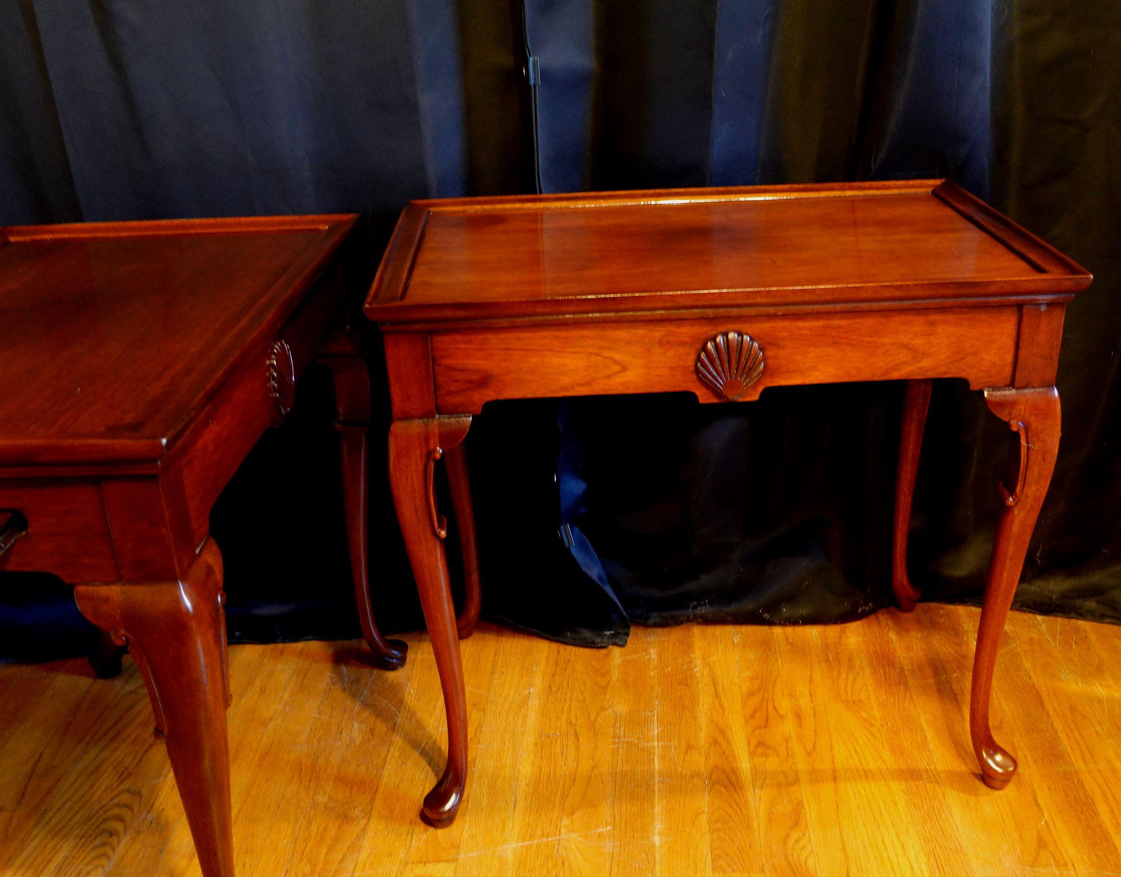 20th Century Pair of English Mahogany Queen Anne Tray Top Tea Tables For Sale