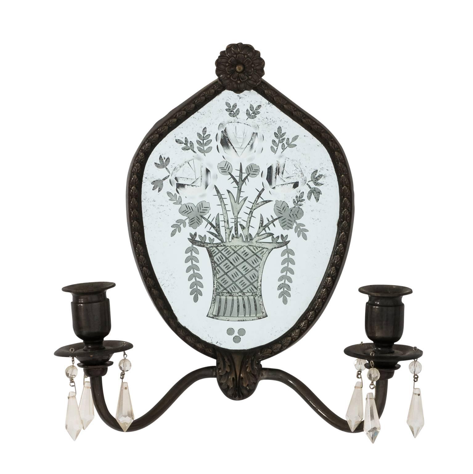 Pair of English Mirrored Sconces In Good Condition In Stamford, CT