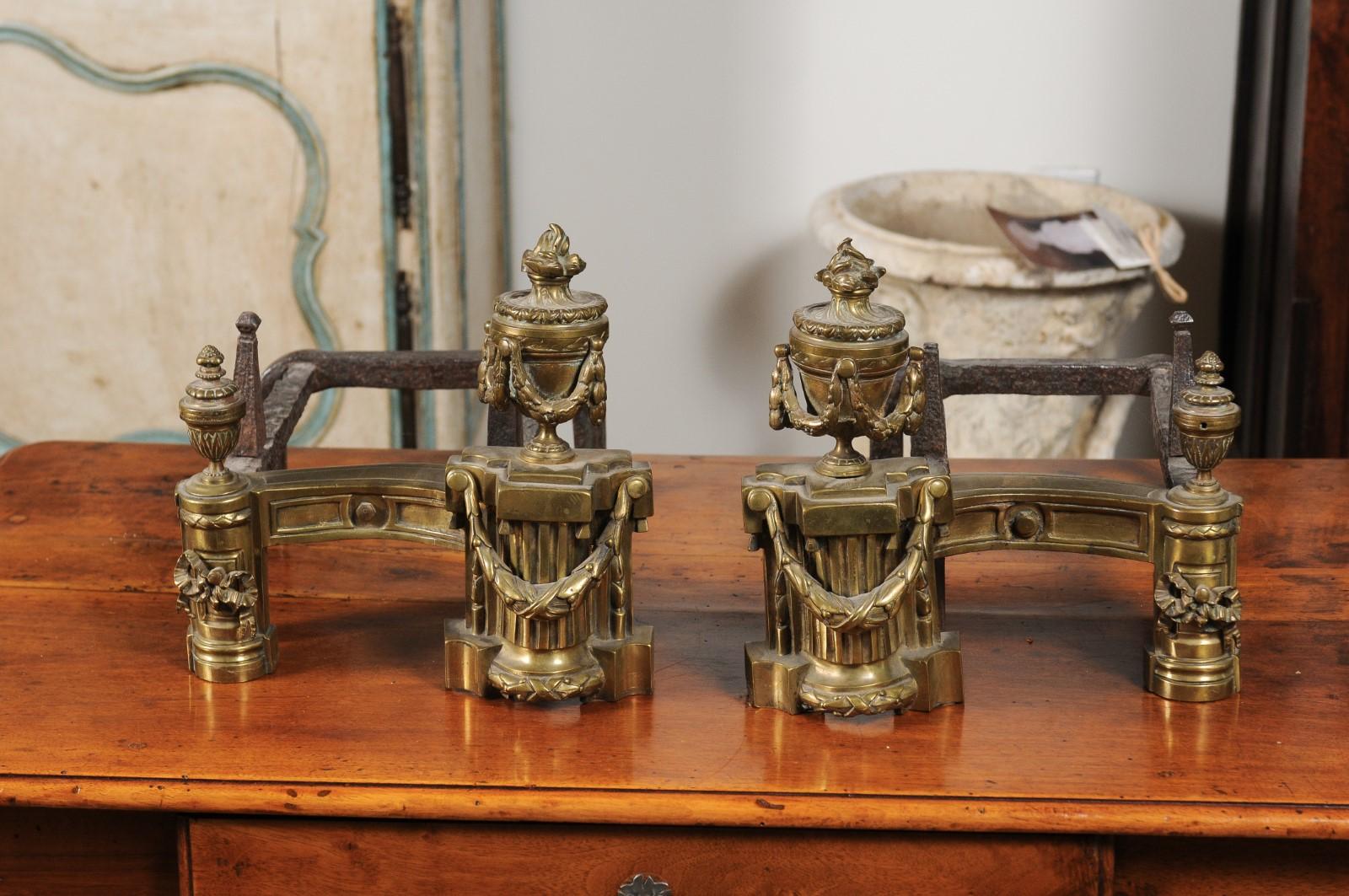 Pair of English Neoclassical Style Brass Andirons circa 1860 with Fire Urns For Sale 1