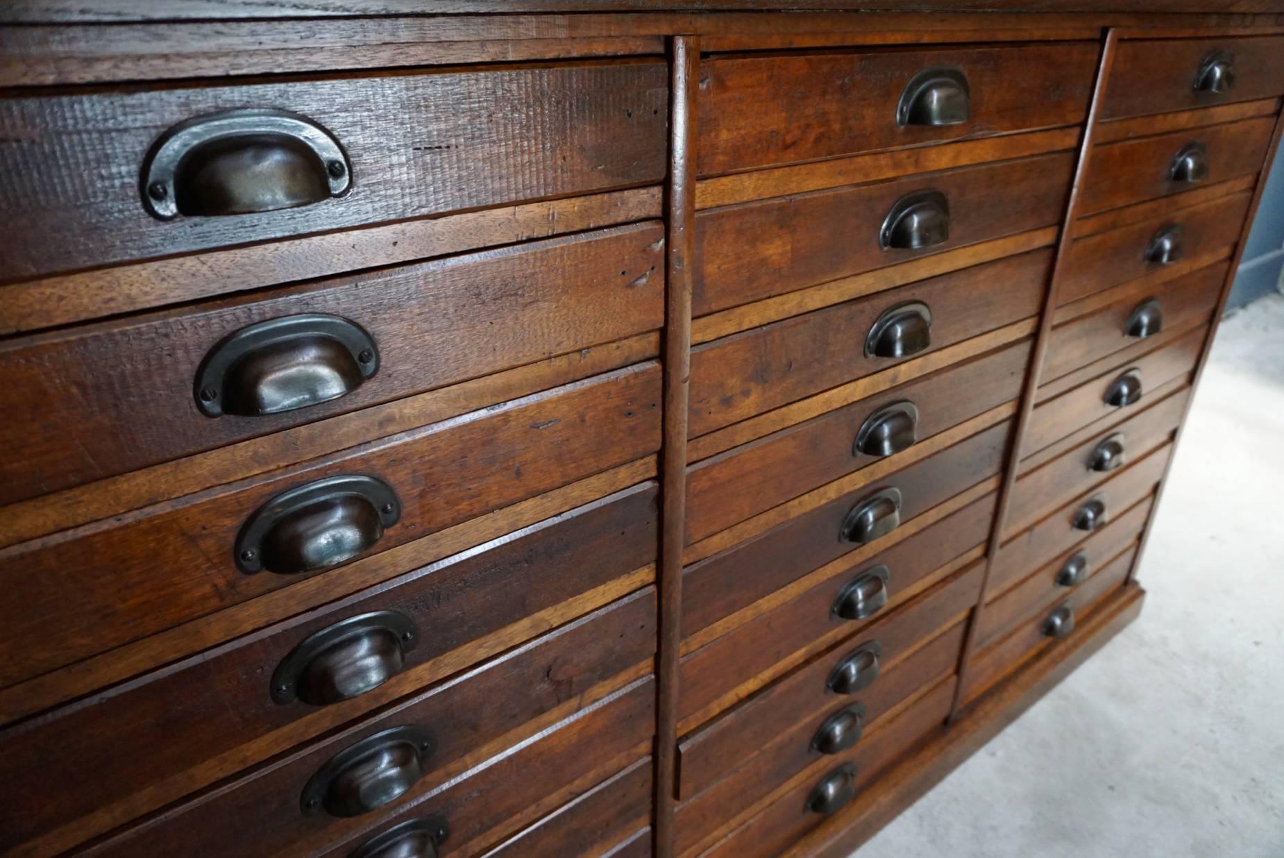 Pair of English Oak Apothecary Cabinets, 1950s In Good Condition In Nijmegen, NL