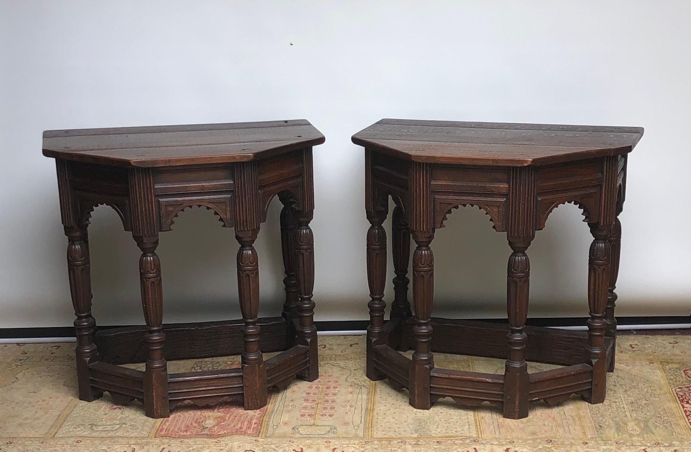 Carved Pair of English Oak Elizabethan Style Console / Side Tables, 19th Century