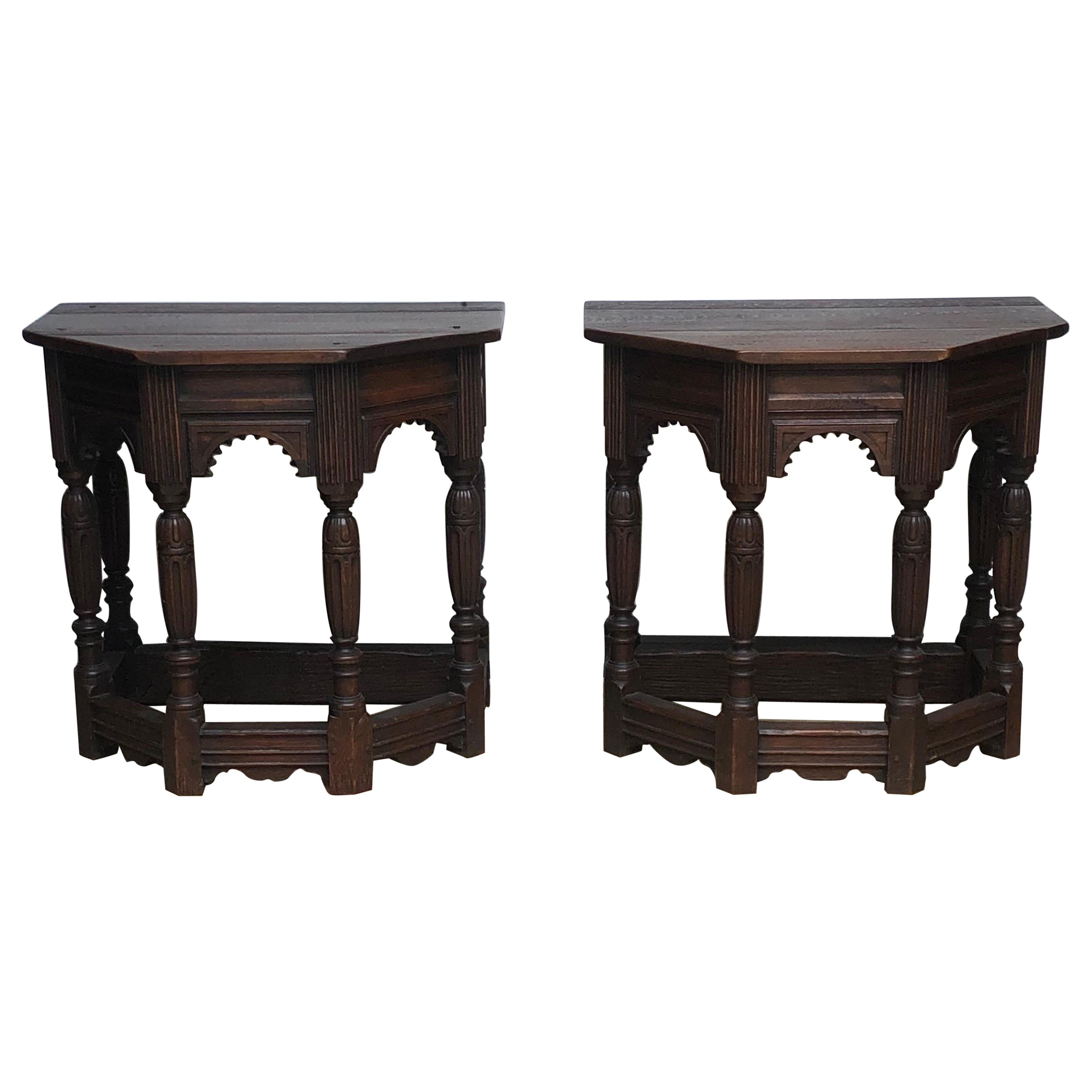 Pair of English Oak Elizabethan Style Console / Side Tables, 19th Century