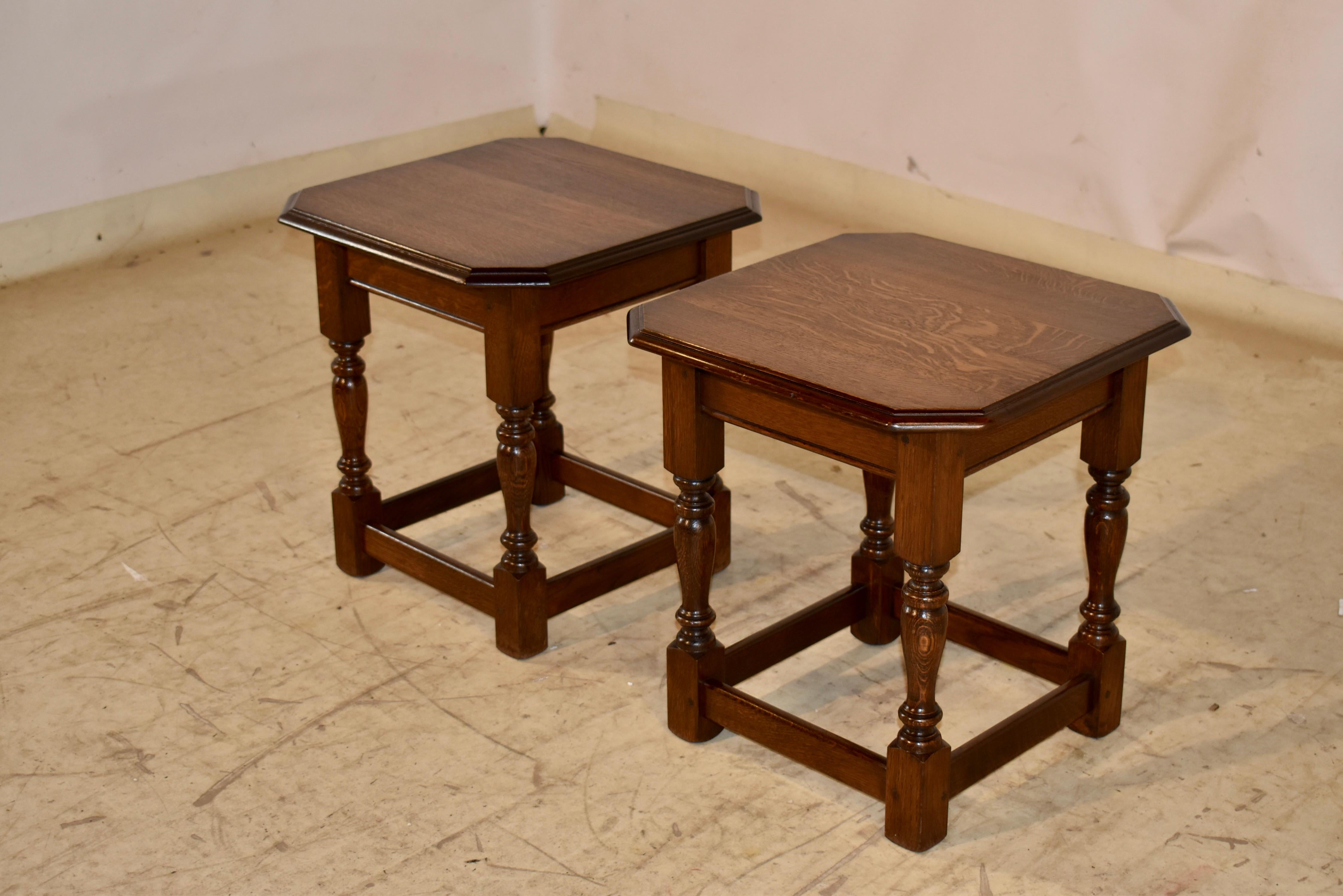Pair of English Oak Side Tables, Circa 1900 For Sale 1