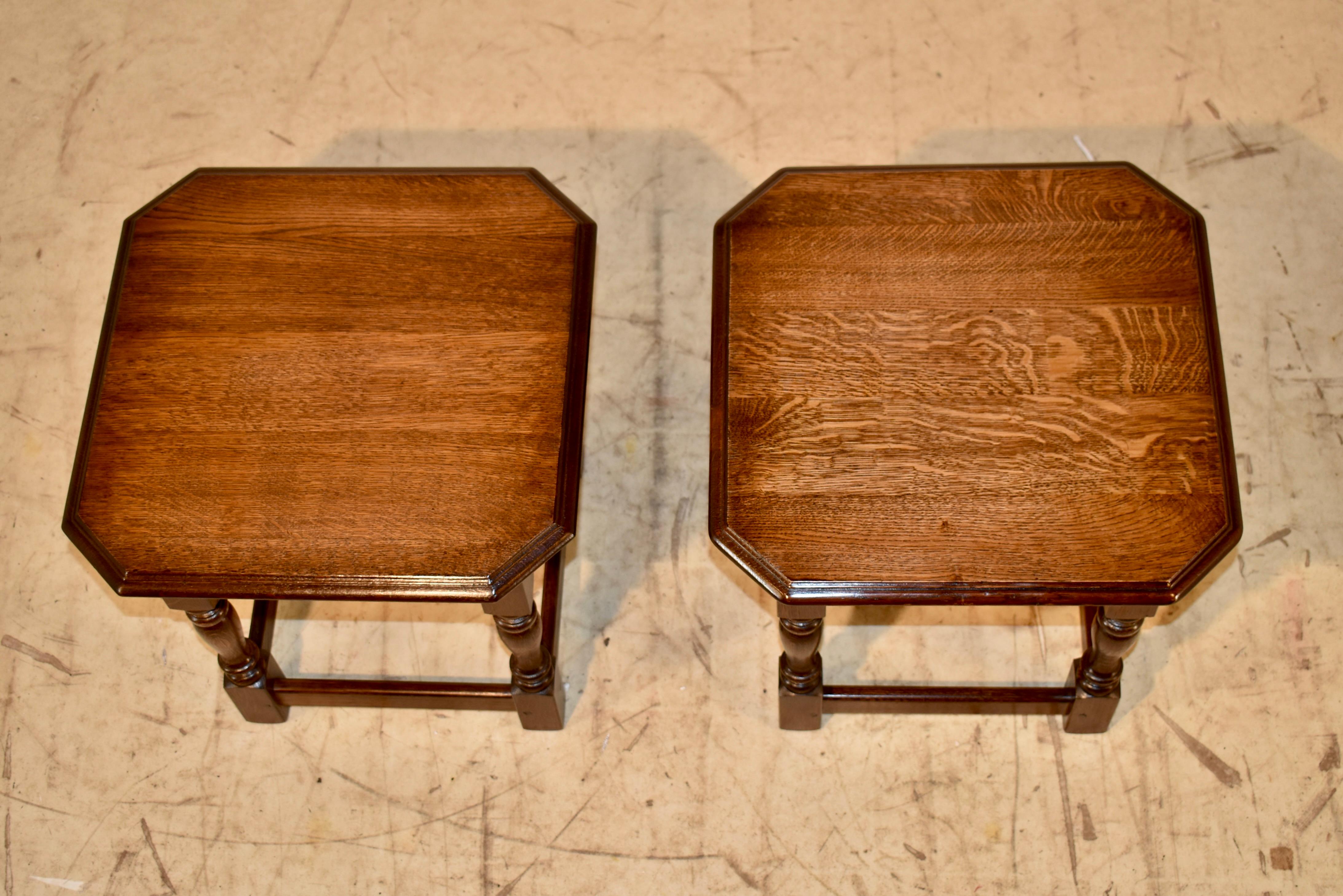 Pair of English Oak Side Tables, Circa 1900 For Sale 2
