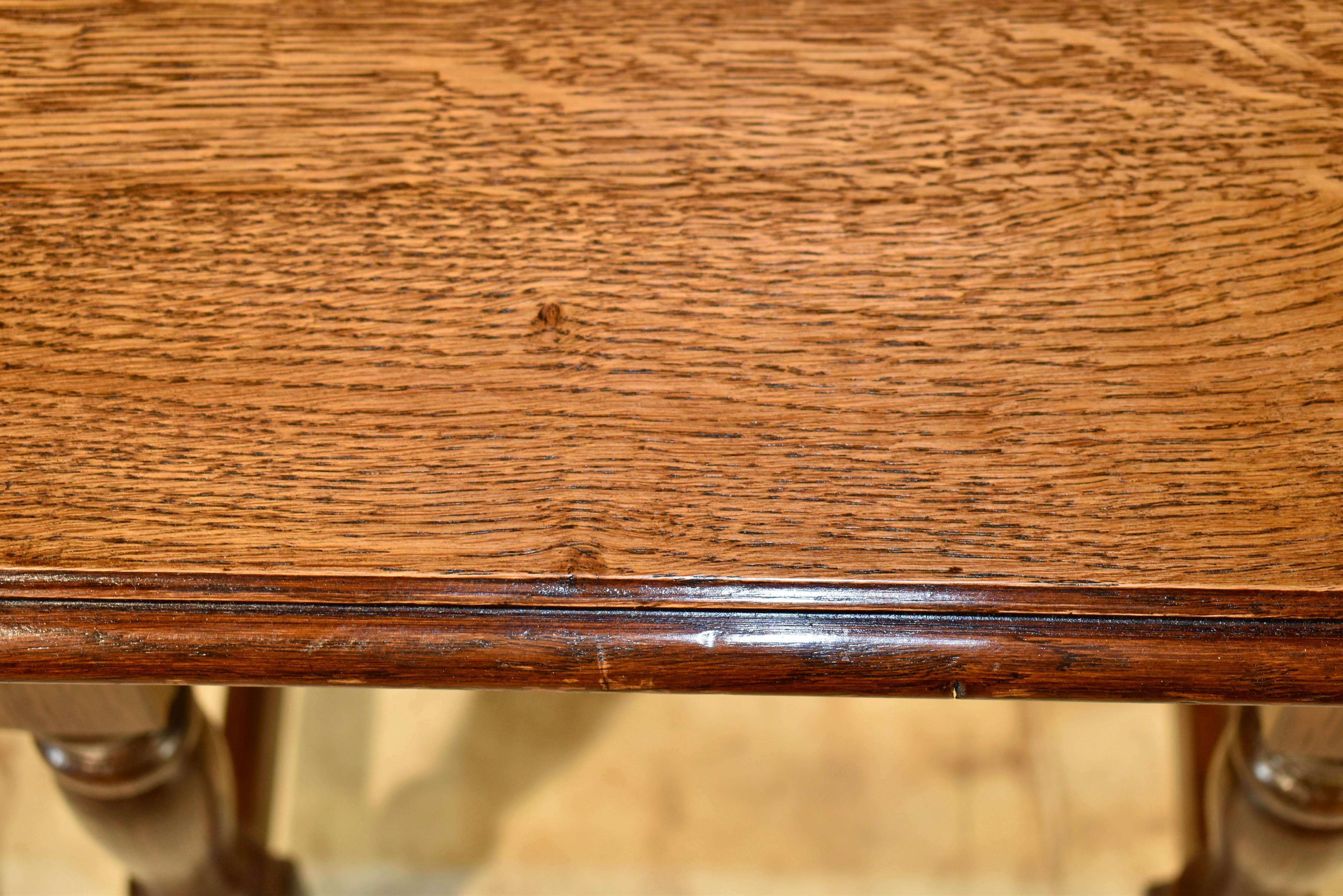 Pair of English Oak Side Tables, Circa 1900 For Sale 3