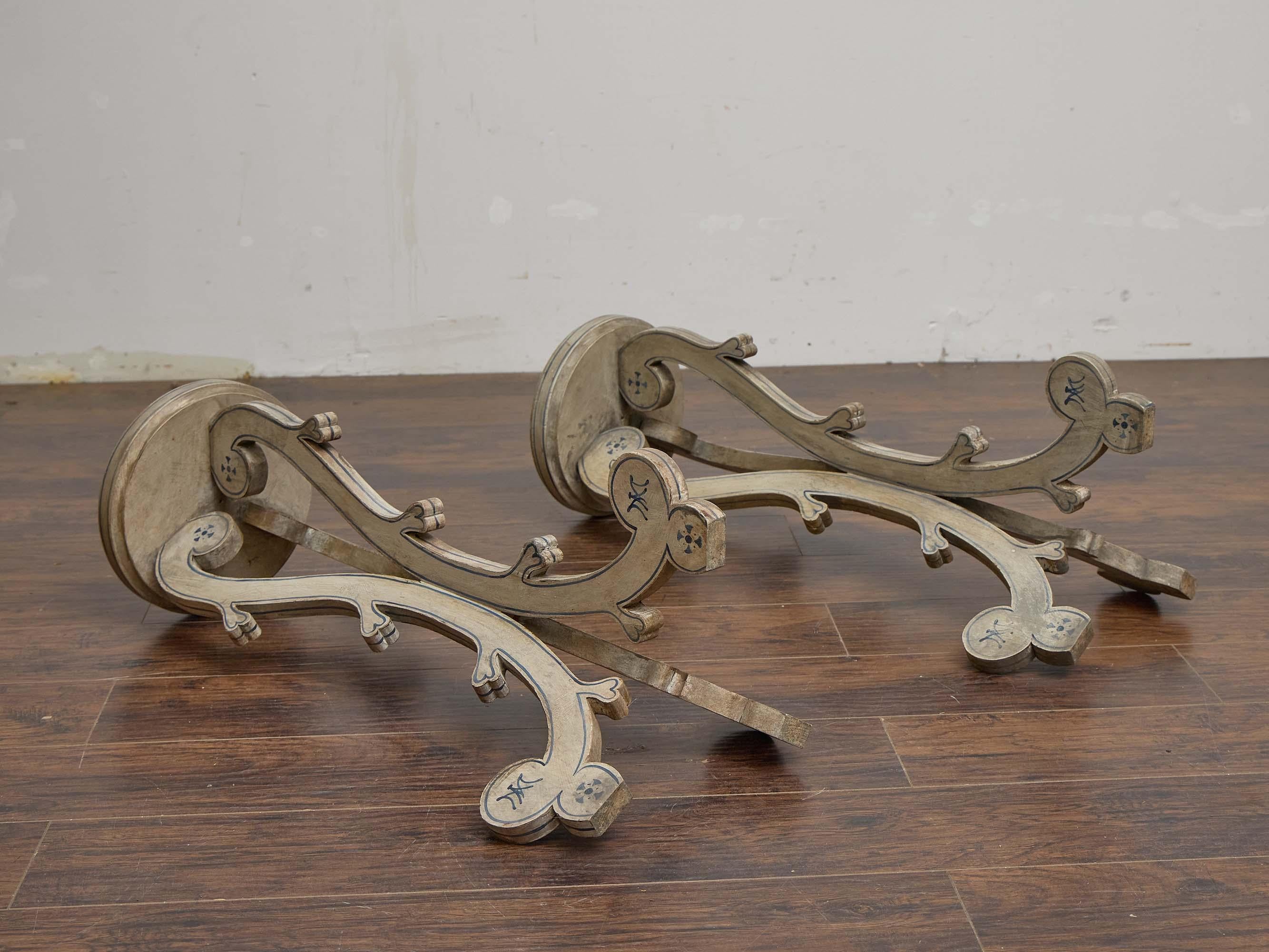 Pair of English Painted Carved Pedestals with Scrolling Legs, circa 1900 For Sale 1