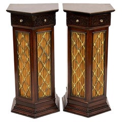 Pareja de armarios ingleses de pedestal