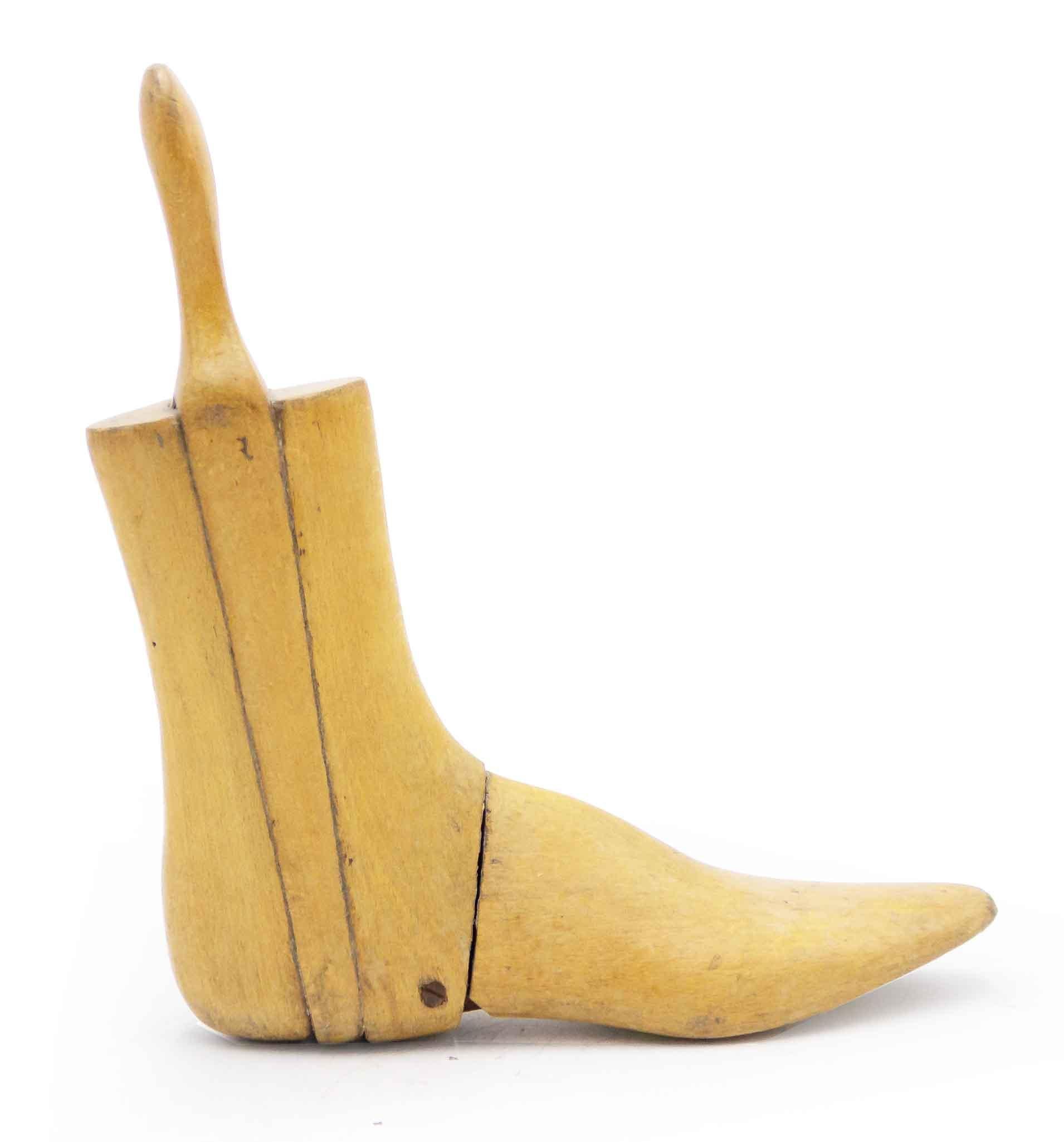 Victorian Pair of English Pine Boot Shoe Trees For Sale