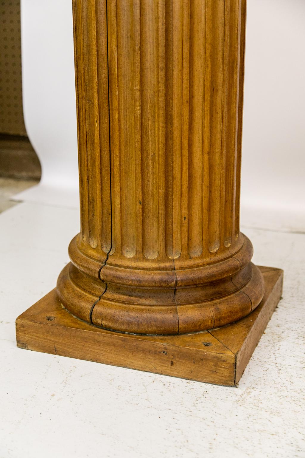 Pair of English Pine Fluted Columns In Good Condition In Wilson, NC