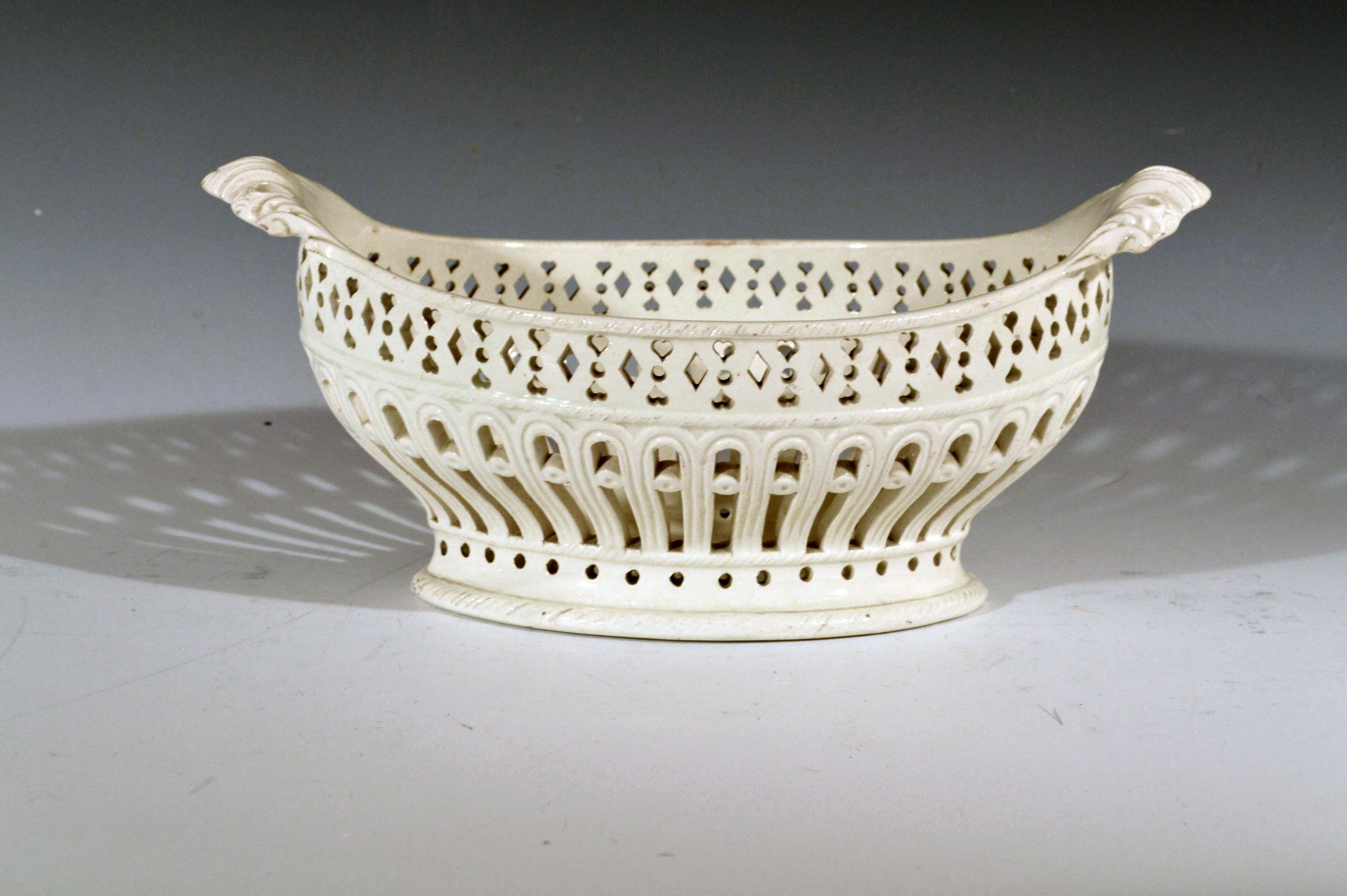 Pair of English Plain Creamware Openwork Baskets and Stands, circa 1780s-1990s 3