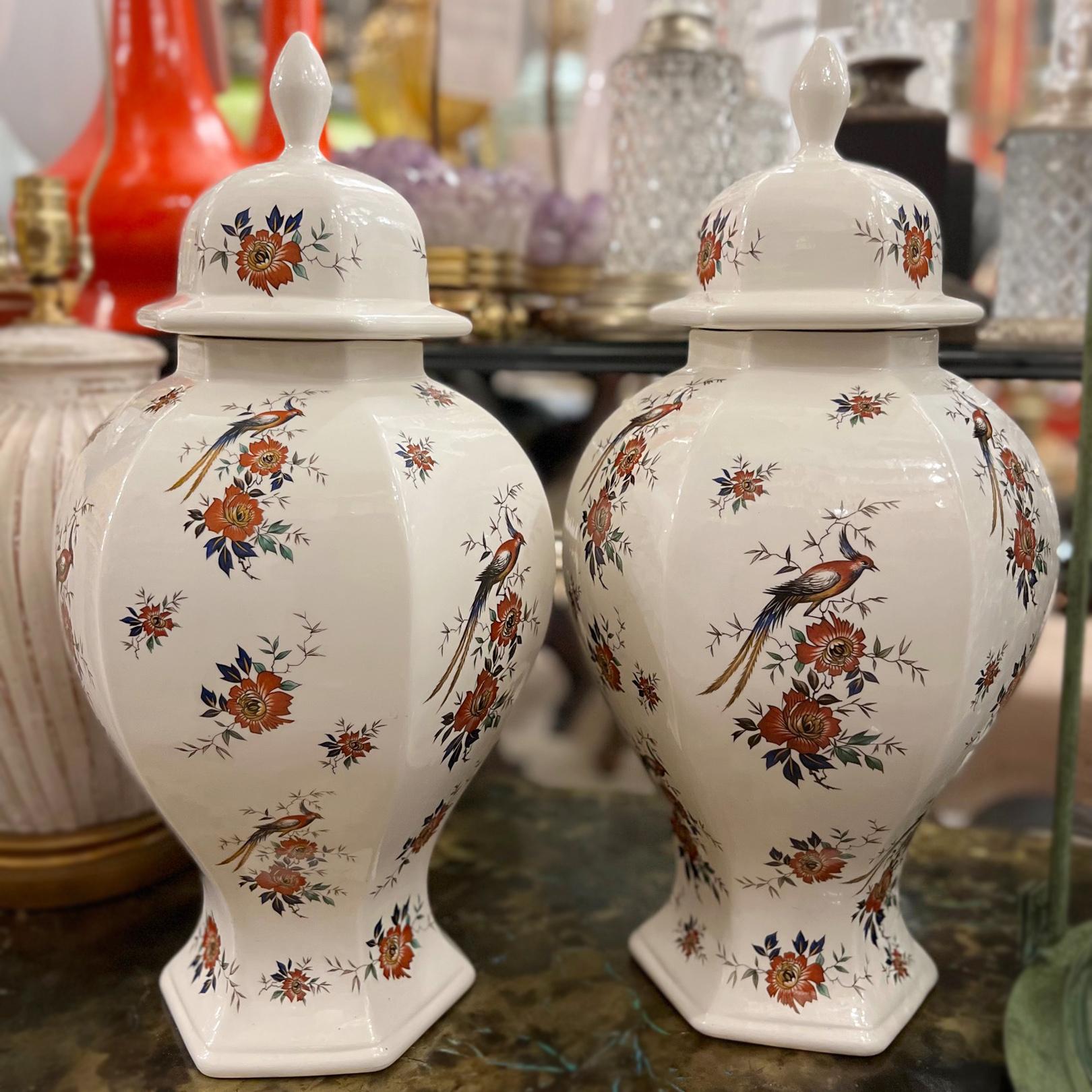 Pair of English Porcelain Covered Jars For Sale 1