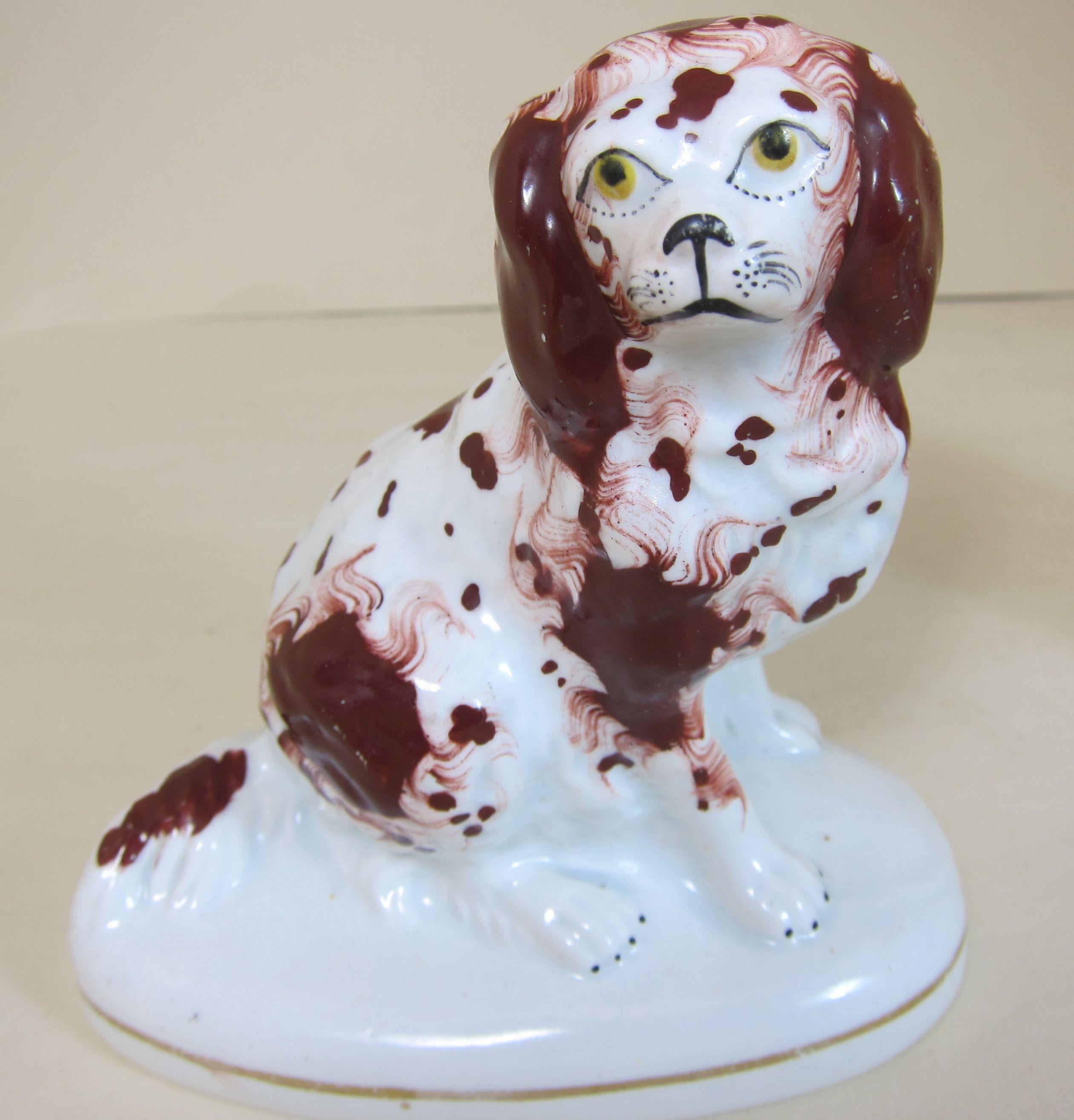 Pair of English Porcelain Figures of Spaniels Decorated in Brown In Good Condition In London, GB