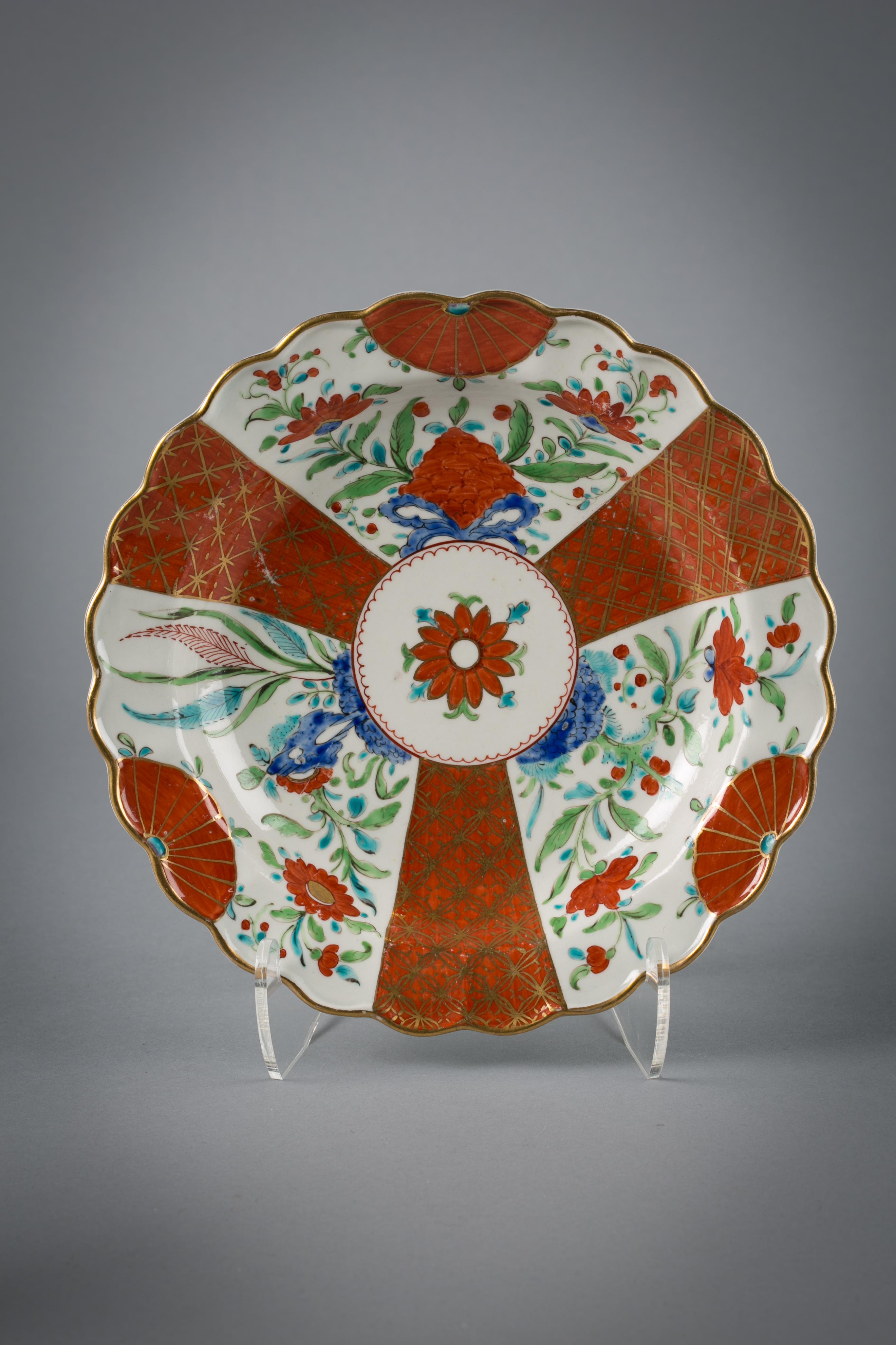 Pair of English porcelain Japan pattern plates, Worcester, Circa 1770.