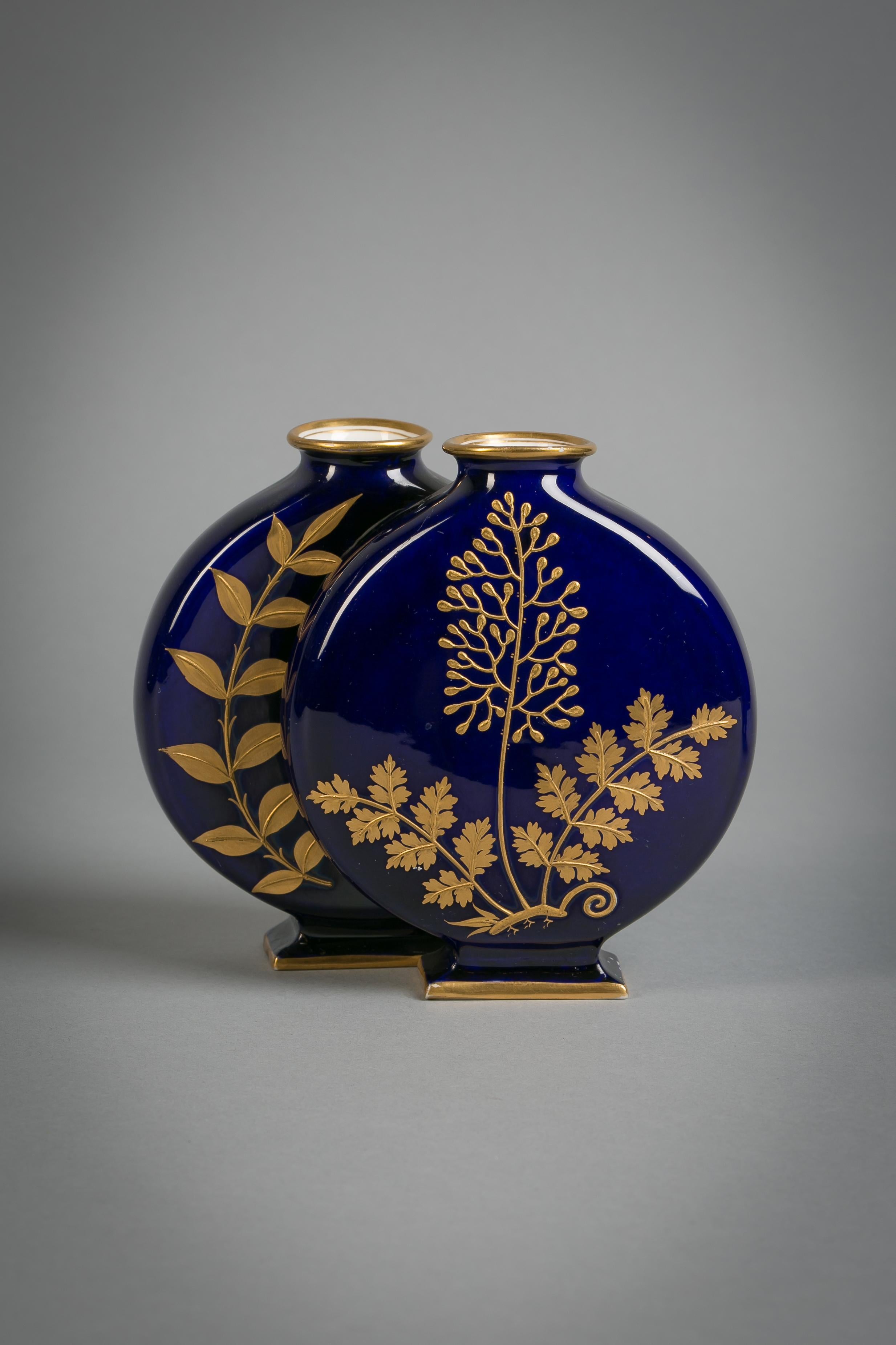 Pair of English Porcelain Orientalist Double Vases, Minton, circa 1880 For Sale 2