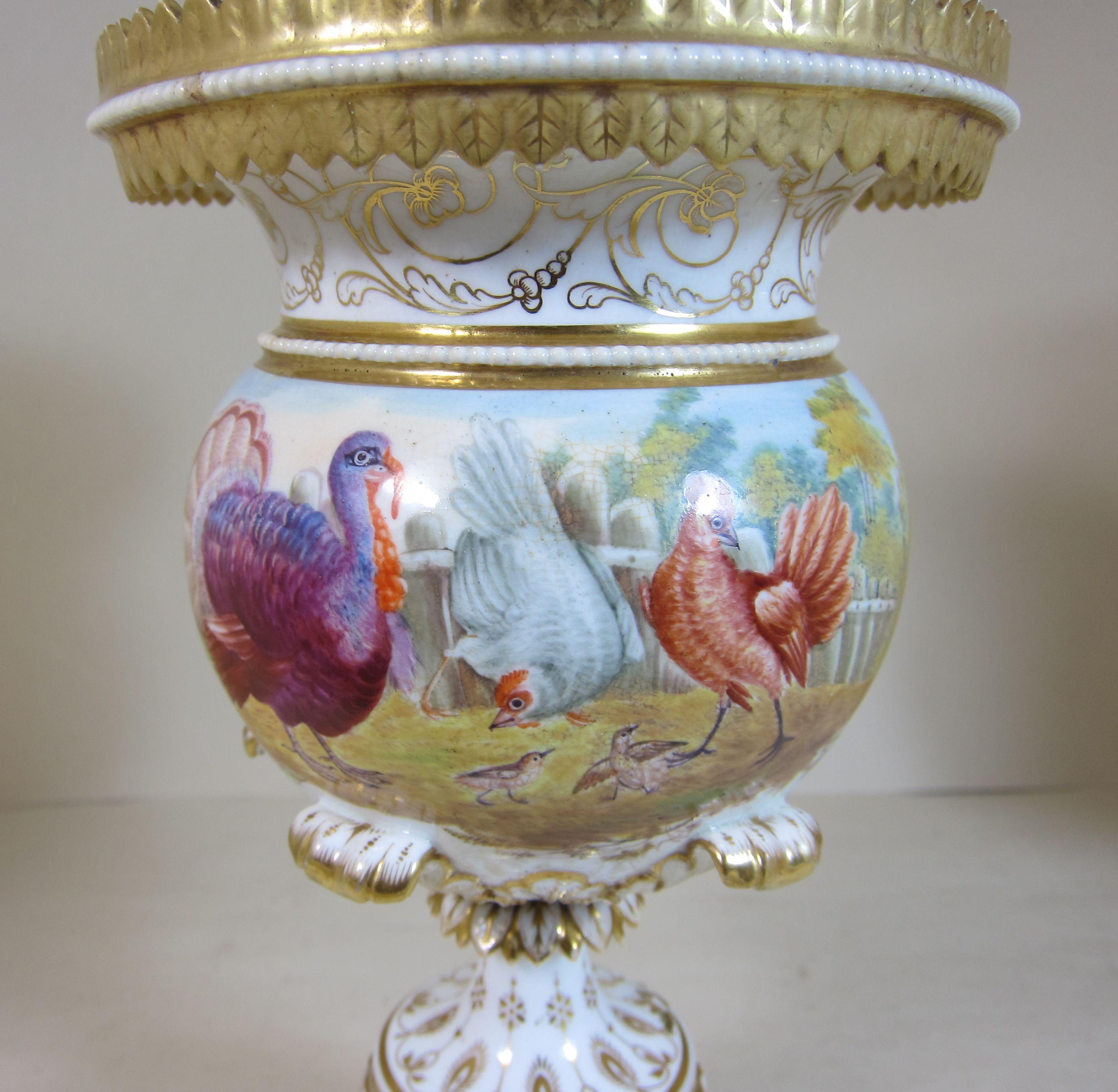 Pair of English 'Possibly Minton' Porcelain Hand-Painted Vases In Good Condition For Sale In London, GB