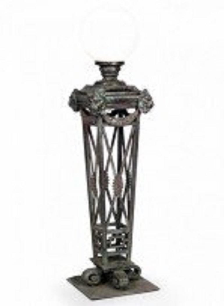 Pair of English Recency Style Outdoor Patinated Bronze Torchieres In Excellent Condition For Sale In Queens, NY