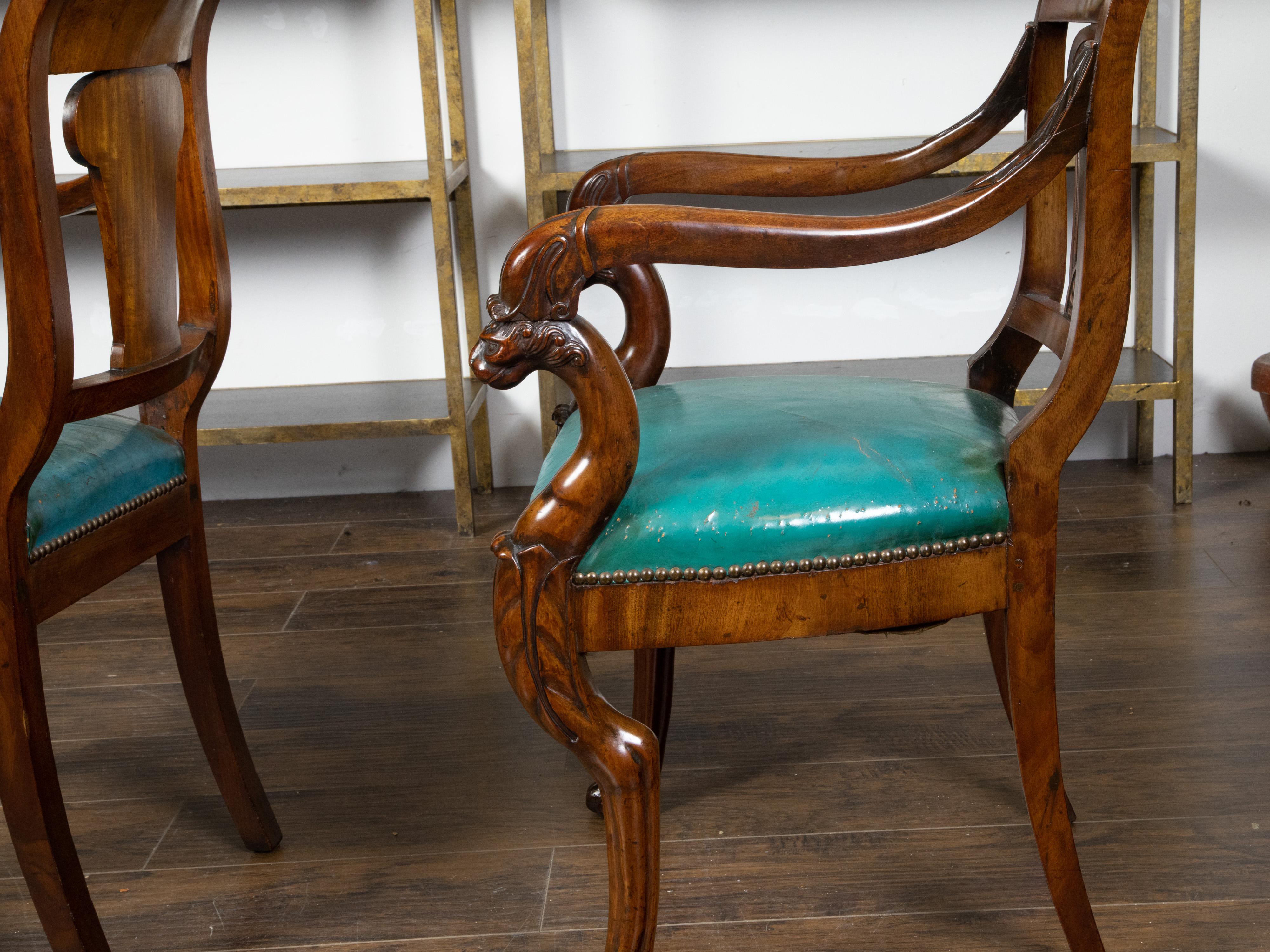 Pair of English Regency 1840s Mahogany Chairs with Ionic Capitals and Griffons For Sale 5