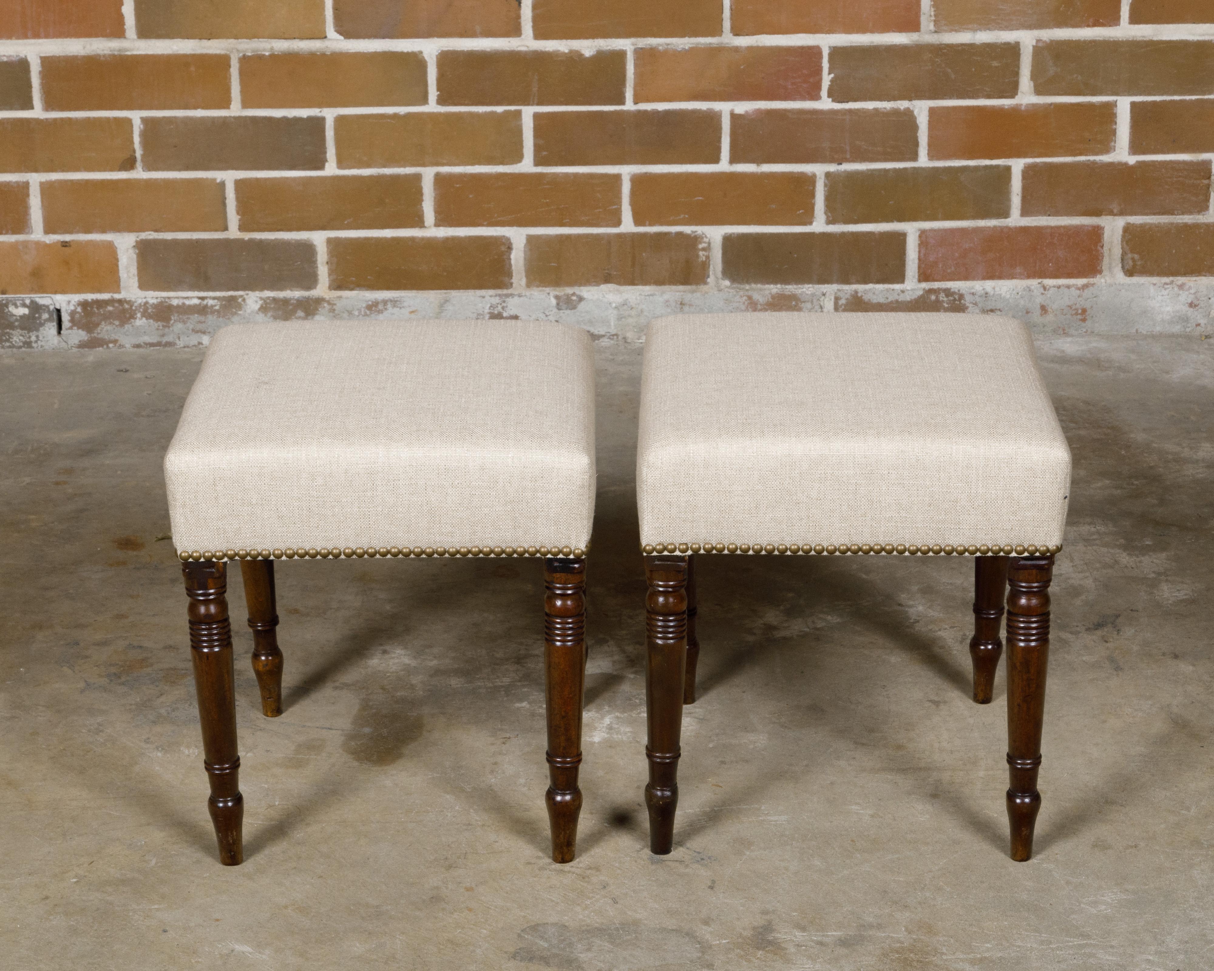 Pair of English Regency 19th Century Mahogany Stools with Turned Spindle Legs For Sale 7
