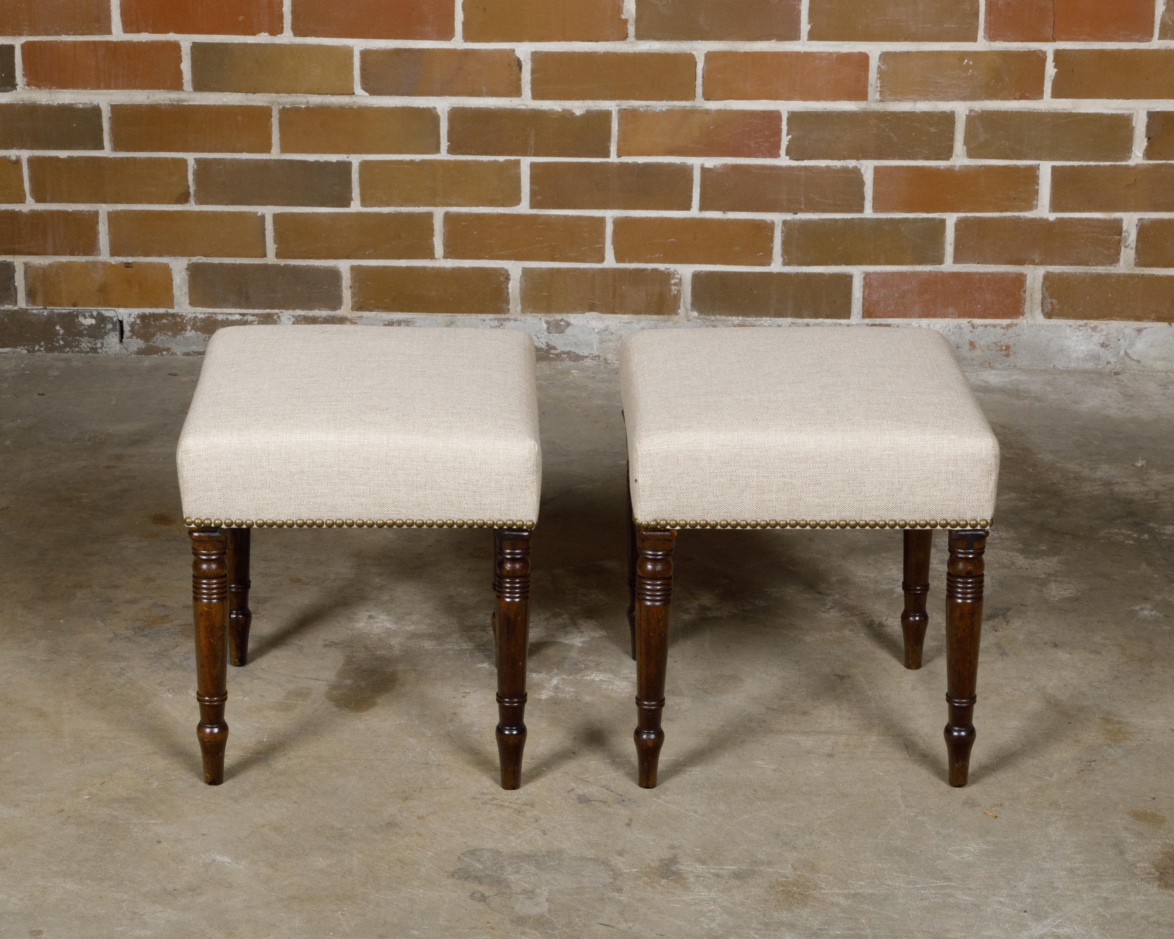 Pair of English Regency 19th Century Mahogany Stools with Turned Spindle Legs For Sale 1