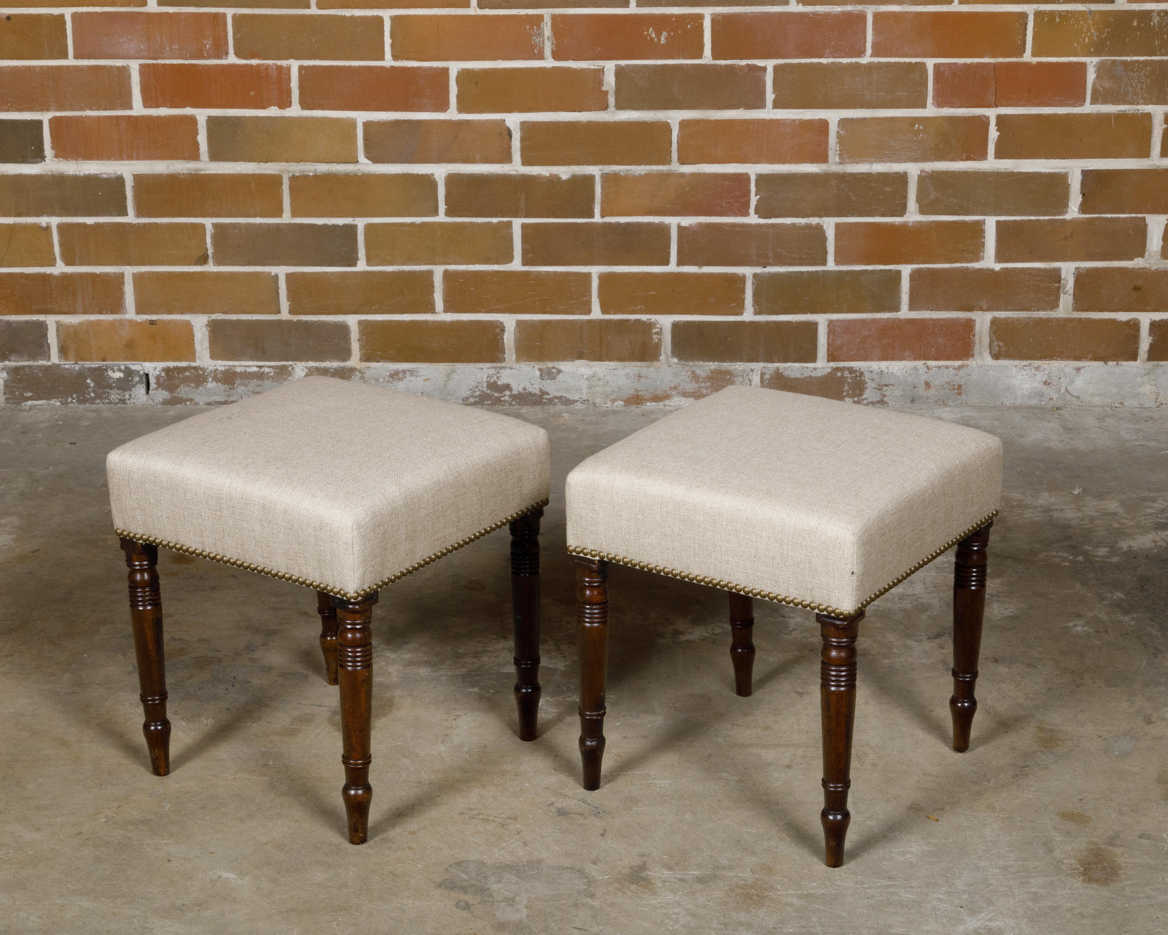 Pair of English Regency 19th Century Mahogany Stools with Turned Spindle Legs For Sale 2