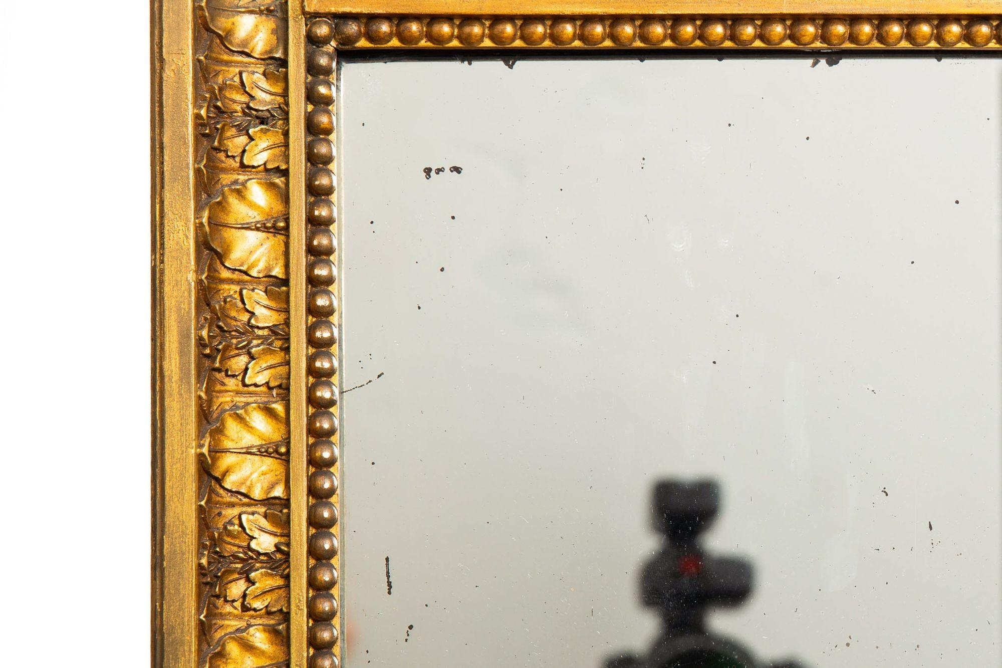 Vetro Coppia di specchi da molo a pannello dipinti in stile classico della Reggenza inglese, 1810 ca. in vendita