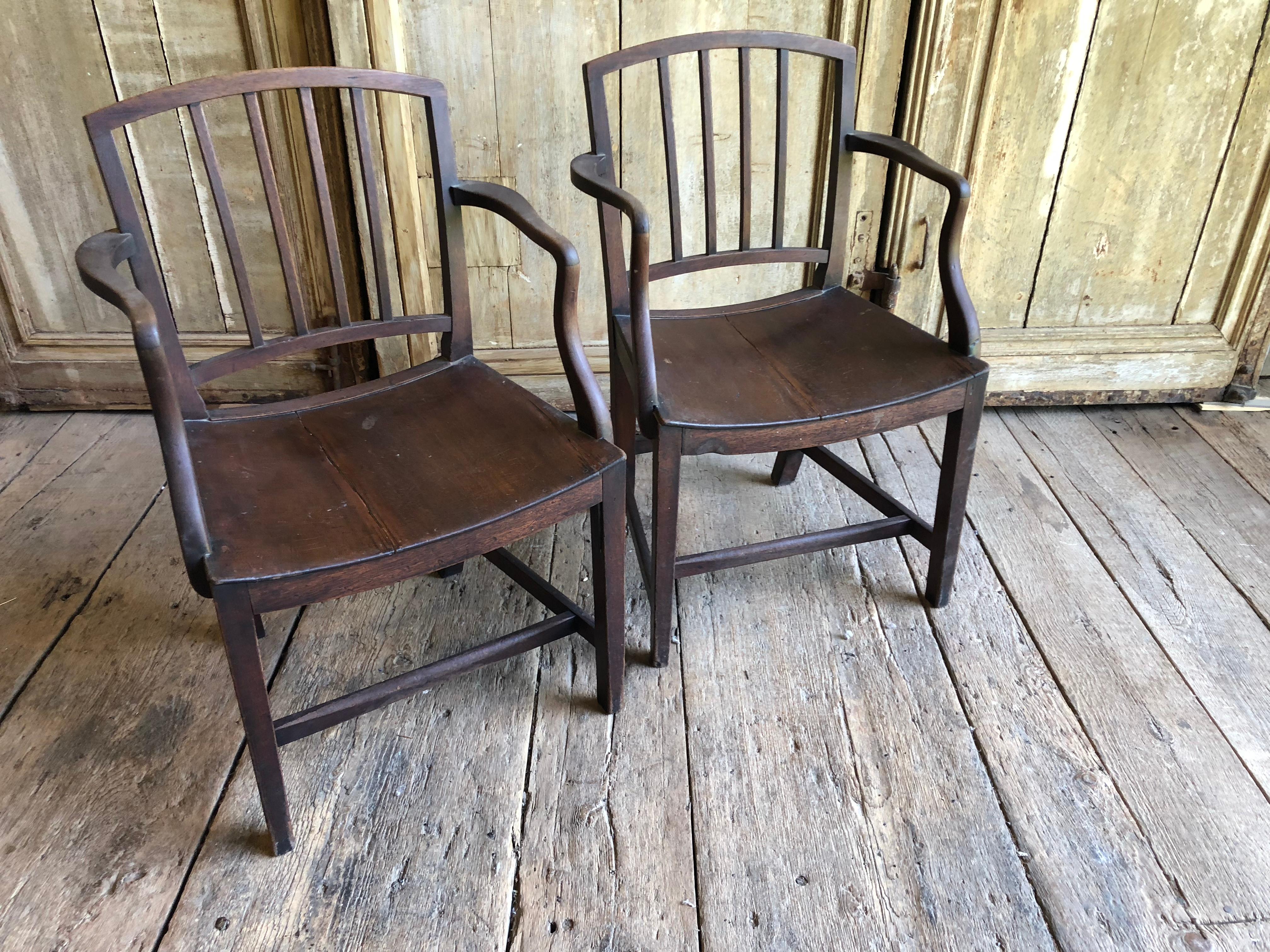 Pair of English Regency Armchairs In Good Condition In Doylestown, PA