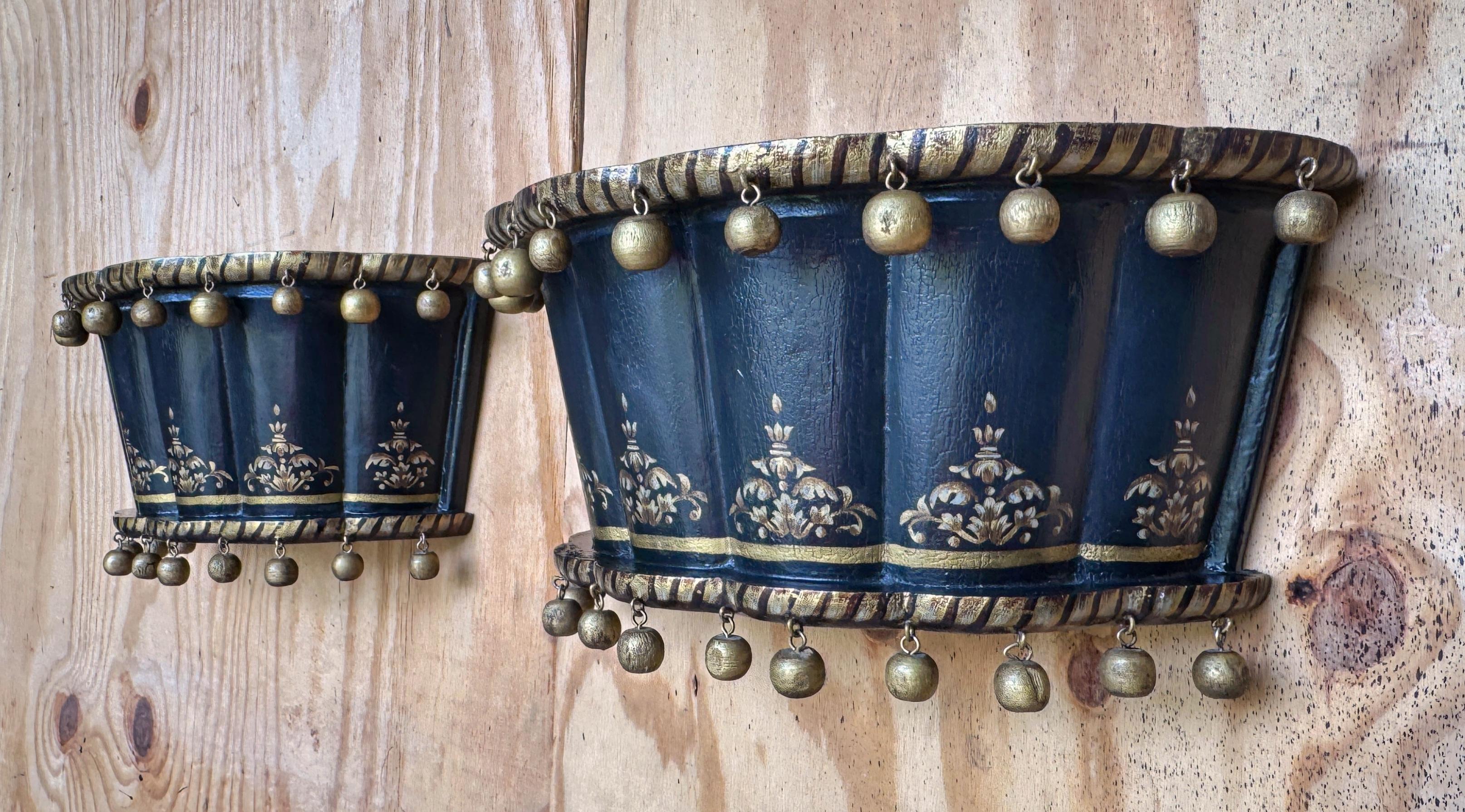 Pair of English Regency Chinoiserie Exotic Wall Brackets with Gilt Orb Tassels For Sale 3