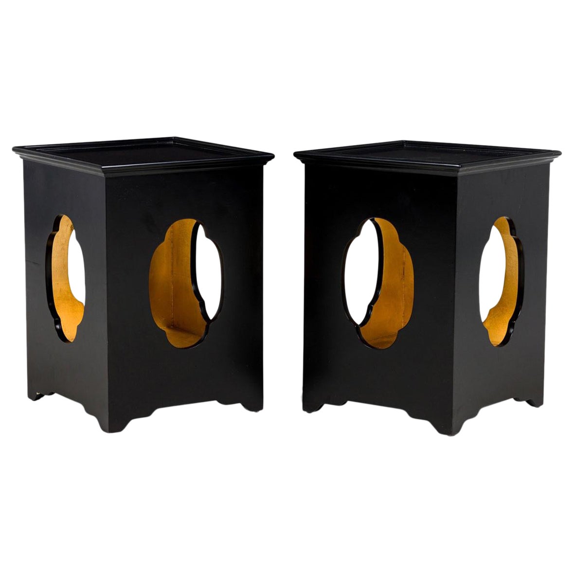 Pair of English Regency Chinoiserie Style Black lacquered Side Tables For Sale