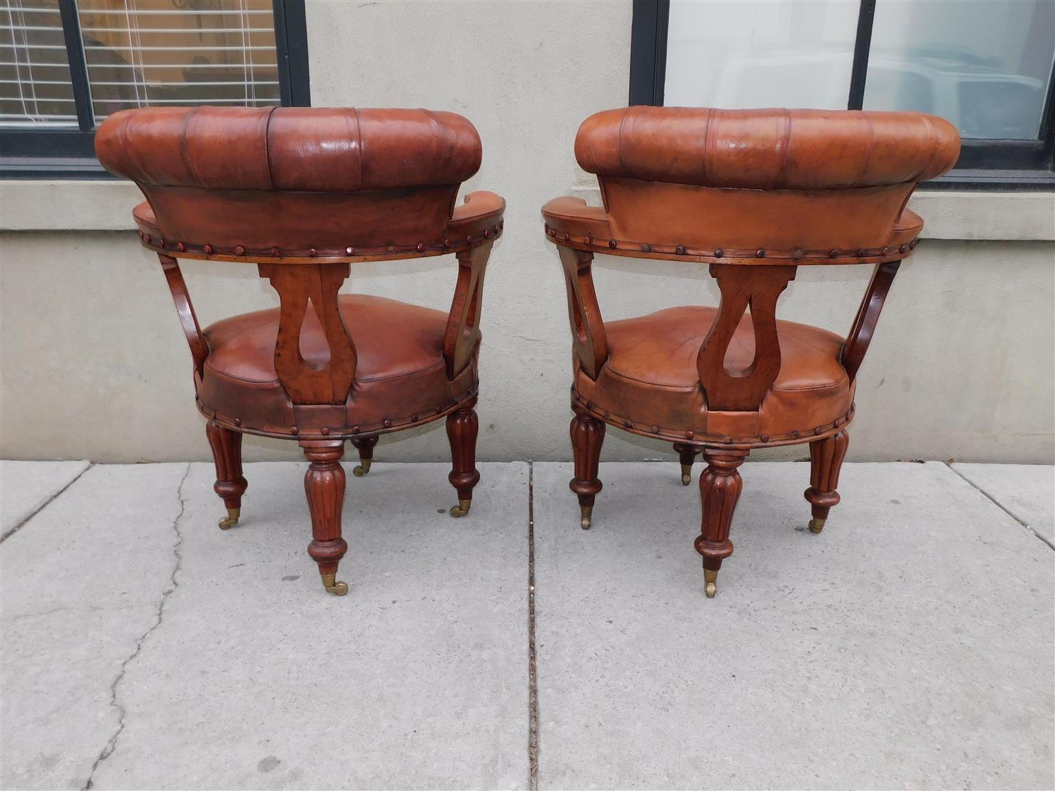 Coppia di poltrone inglesi Regency in mogano con rivestimento in pelle e gambe in giunco A.I.C. 1815 in vendita 10