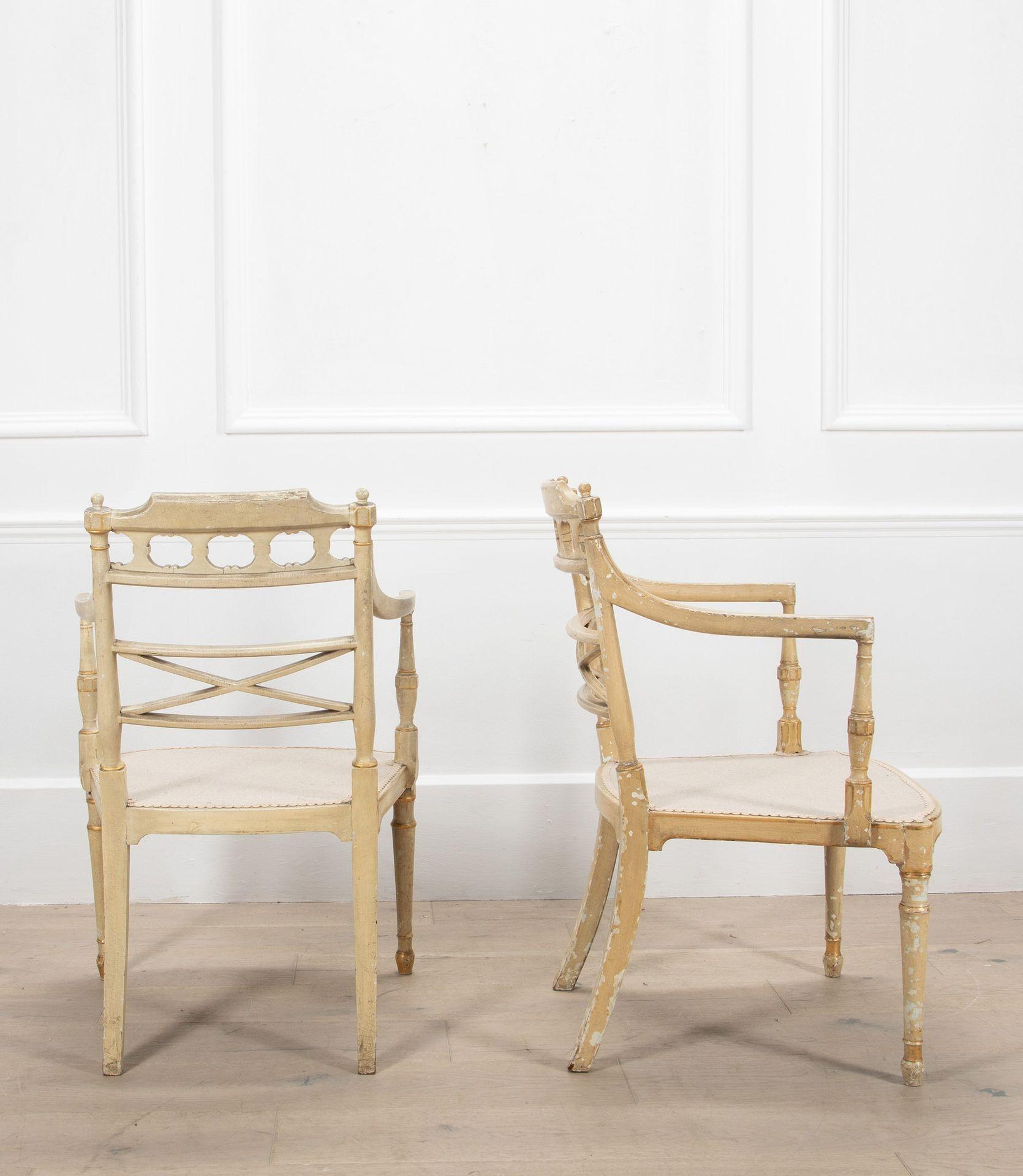 Pareja de sillones ingleses de la Regencia pintados siglo XIX en venta