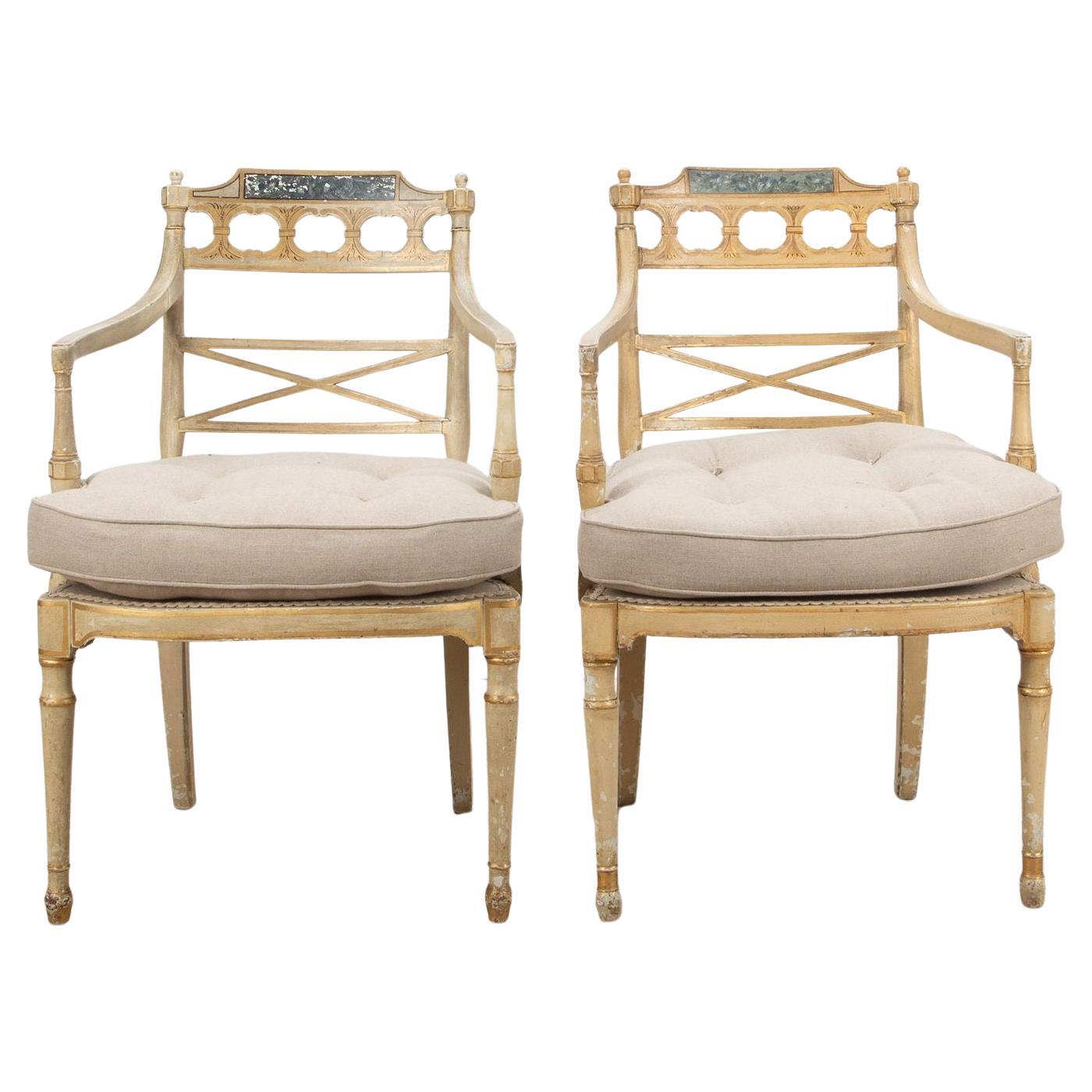 Pareja de sillones ingleses de la Regencia pintados en venta