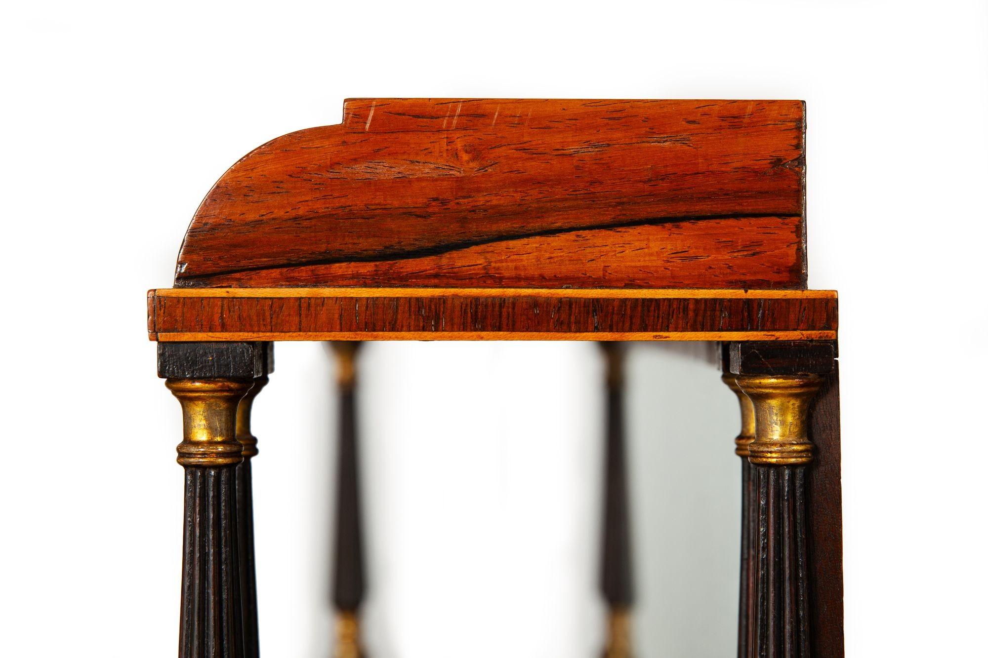 Coppia di armadi chiffoniers in legno di palissandro inglesi del 1810 ca. in vendita 1