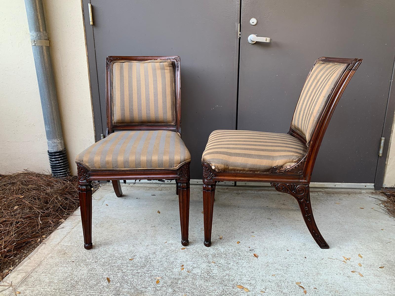 Hand-Carved Pair of English Regency Side Chairs, circa 1800