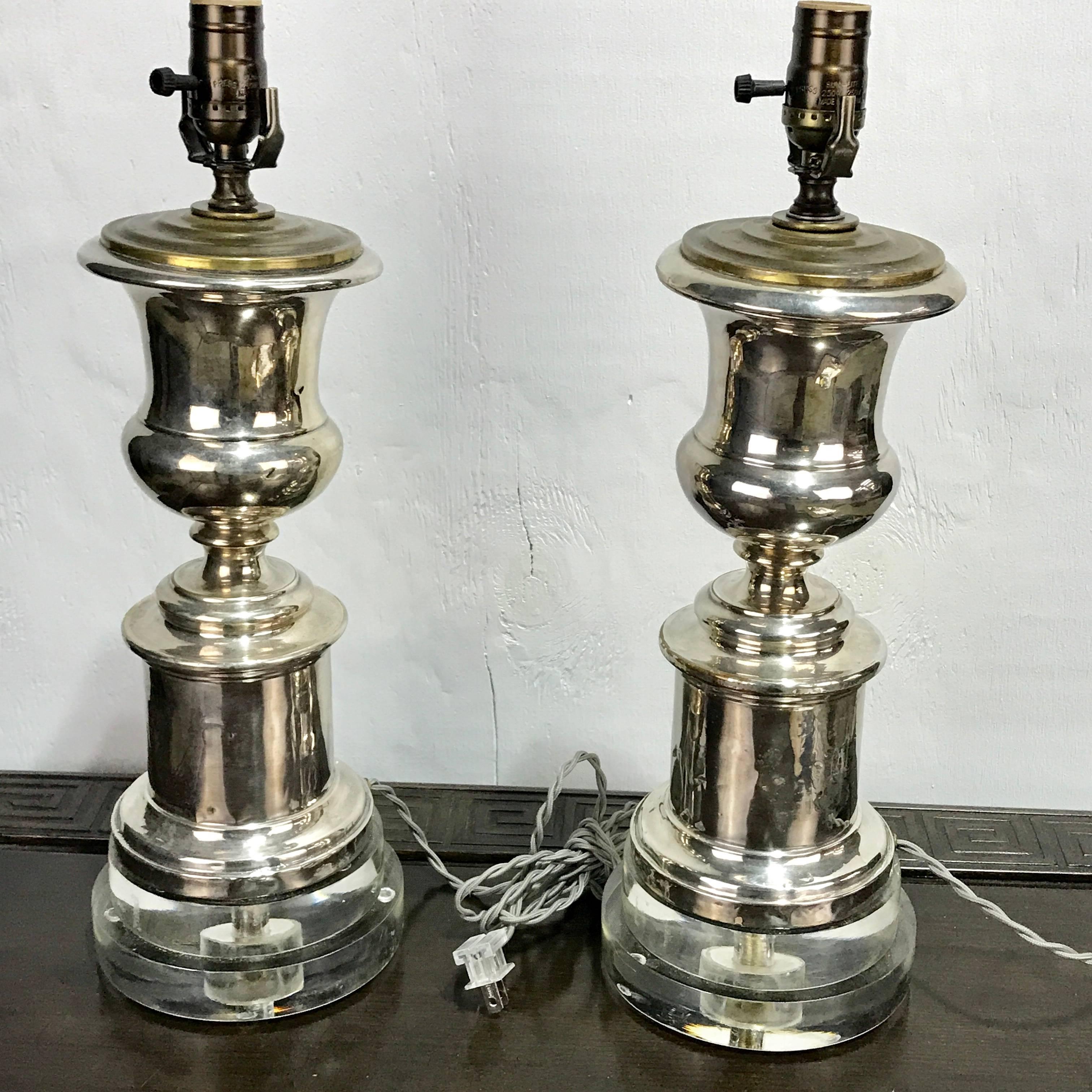 Pair of English Regency Silver Plated Urns Now as Lamps In Distressed Condition In West Palm Beach, FL