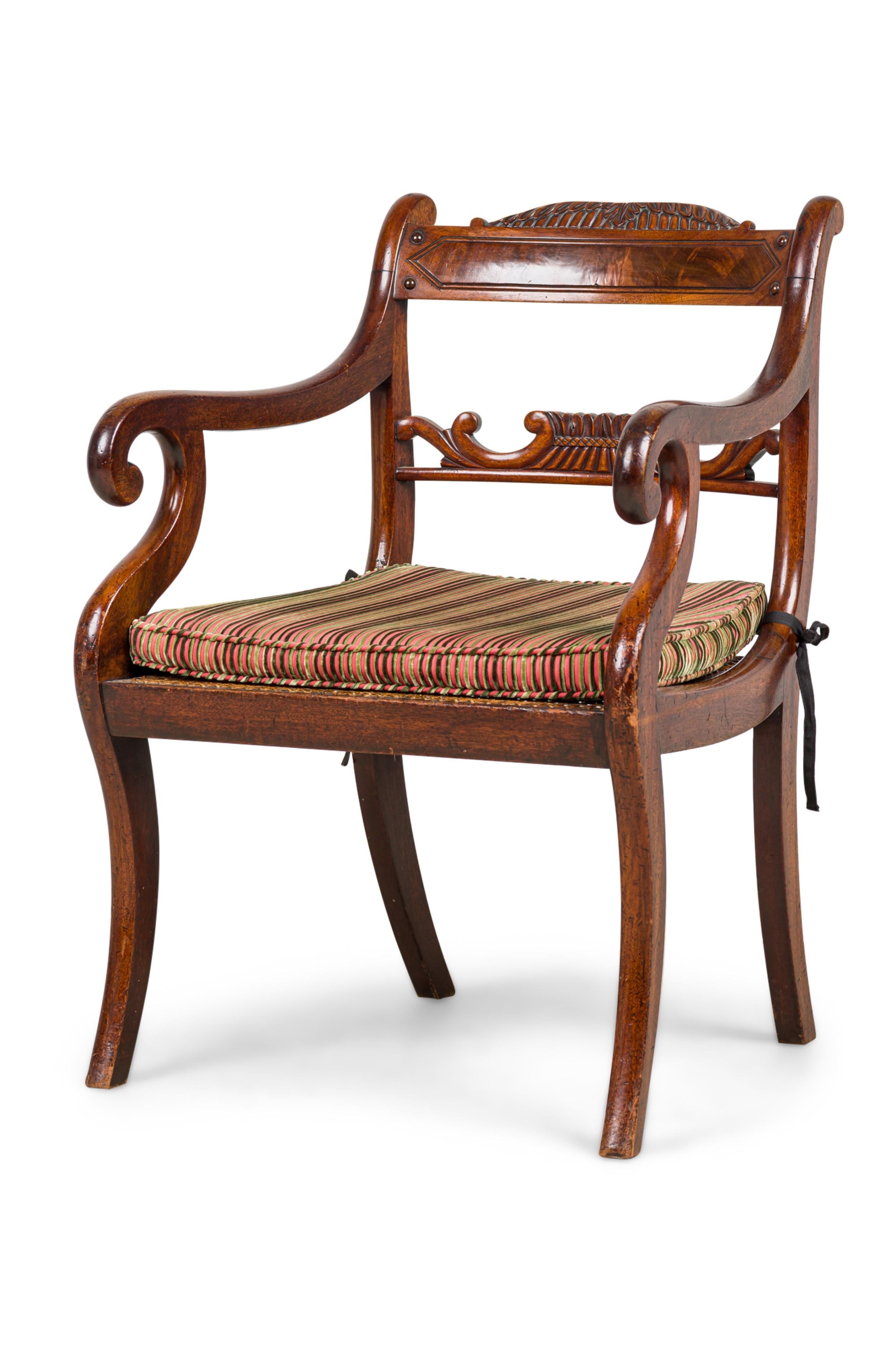 Pair of English Regency style Armchairs With Pink and Brown Cushion (Britisch) im Angebot