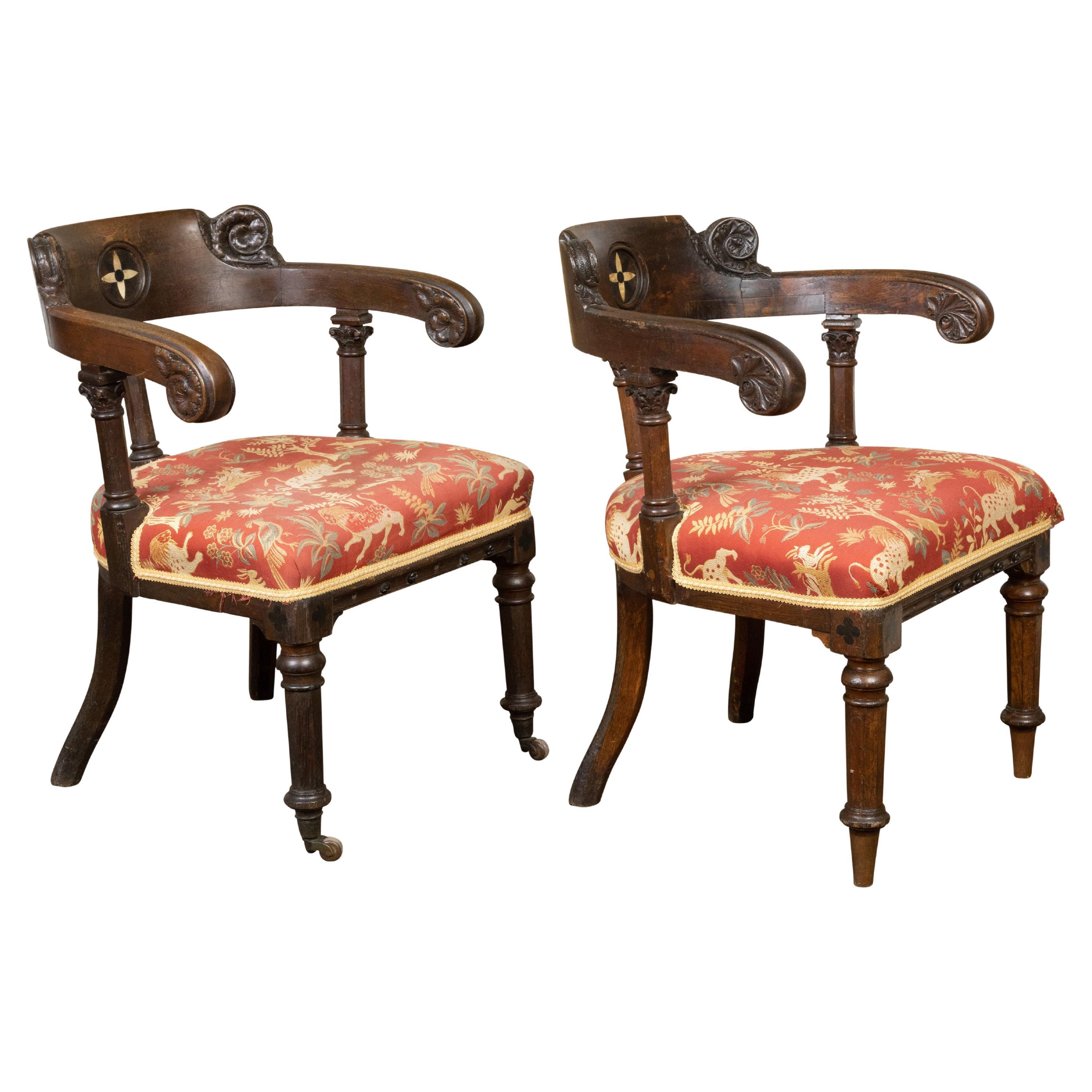 Pair of English Regency Style Carved Oak Klismos Chairs with Horseshoe Backs For Sale