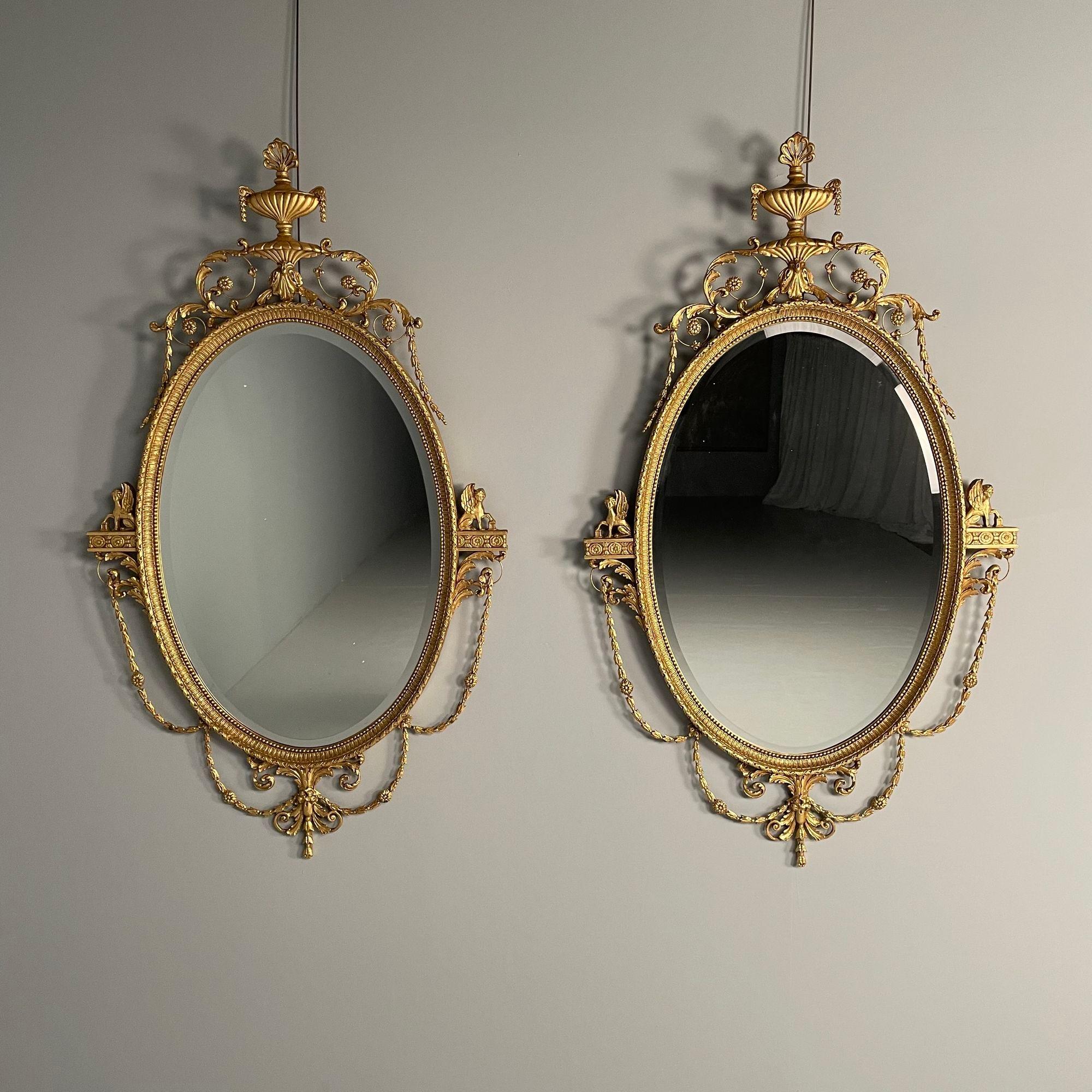 Friedman Brothers, Estilo Regencia Inglés, Espejos de Pared Ovalados, Giltwood, Gesso en Bueno estado para la venta en Manhasset, NY