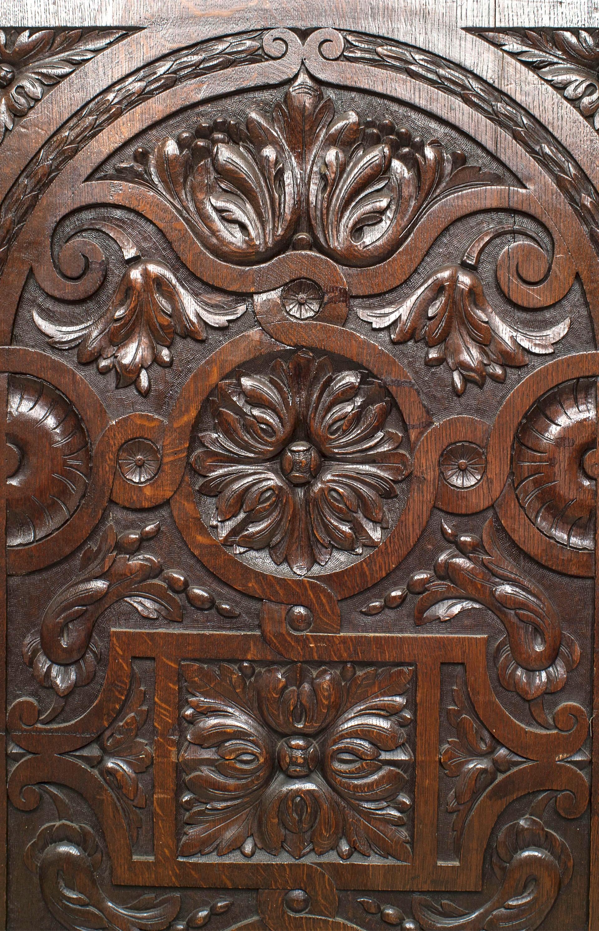 Pair of English Renaissance Style Carved Walnut Panels In Good Condition For Sale In New York, NY