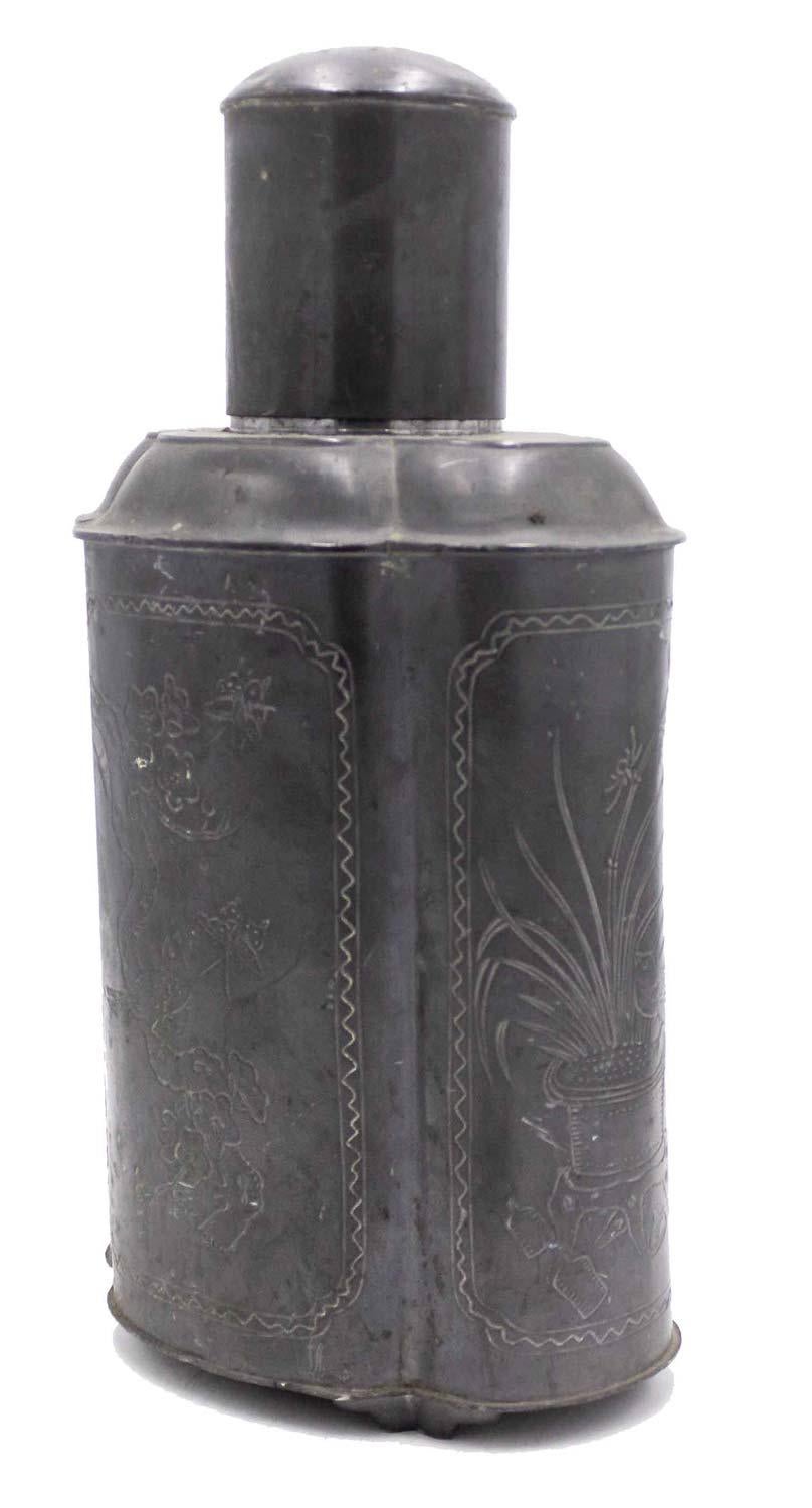 20th Century Pair of English Renaissance Style Pewter Tea Vases For Sale