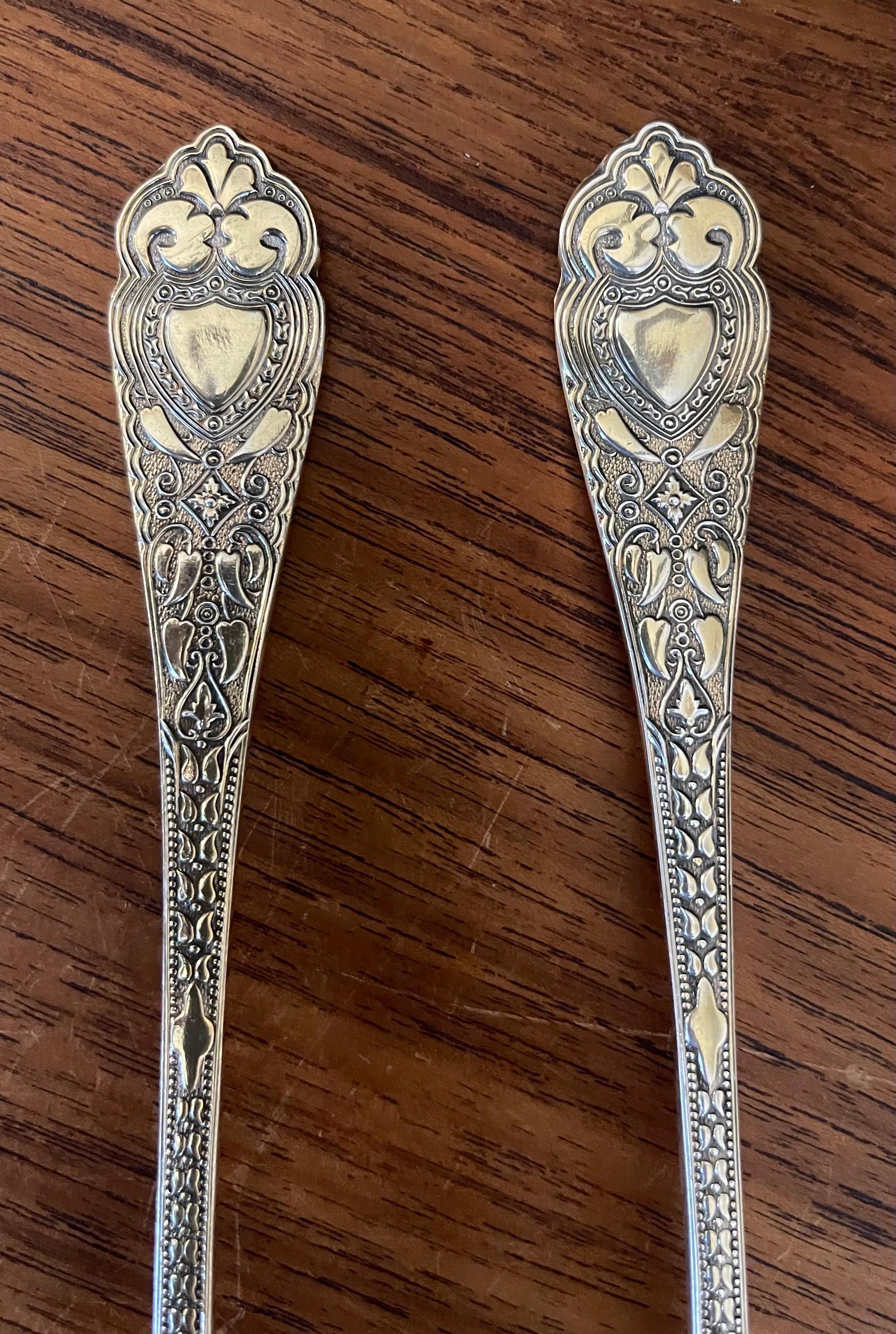 Pair of English Sheffield Silver Plated Serving Spoons in Box by I. Magnin For Sale 2