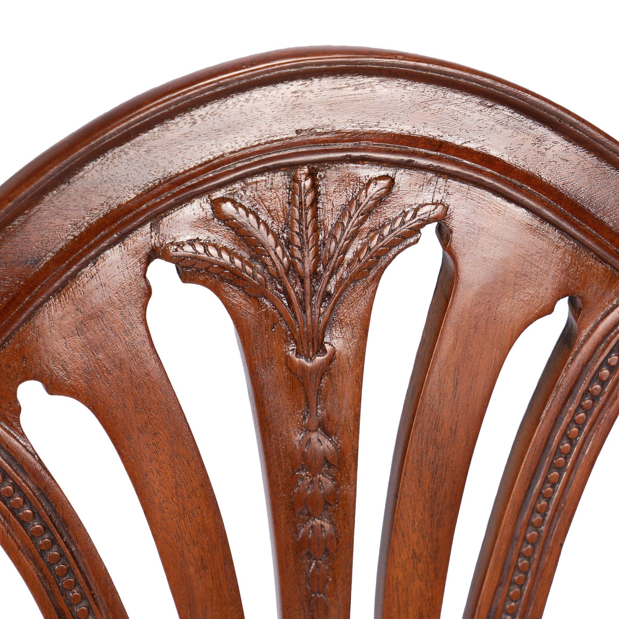 Pair of English Sheraton mahogany shield back armchairs, 1790 For Sale 7