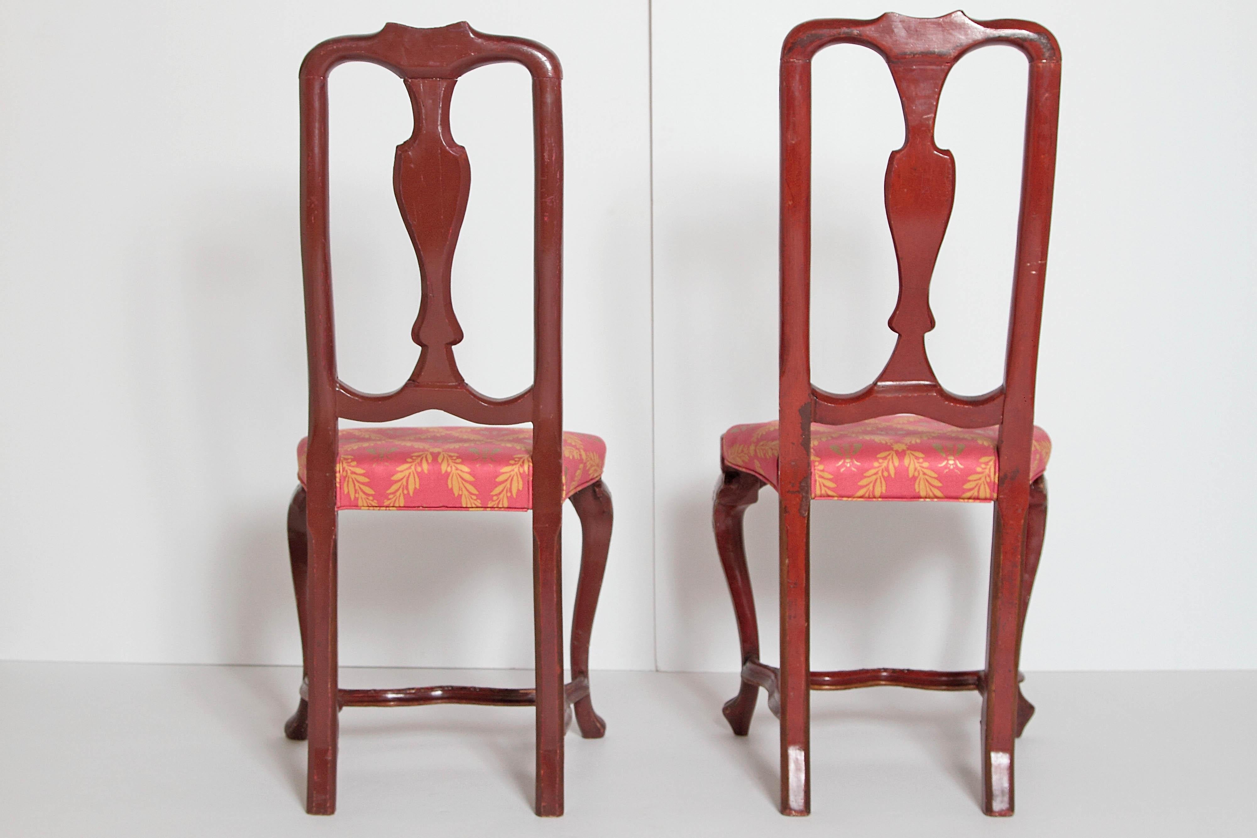 Pair of English Side Chairs In Good Condition In Dallas, TX