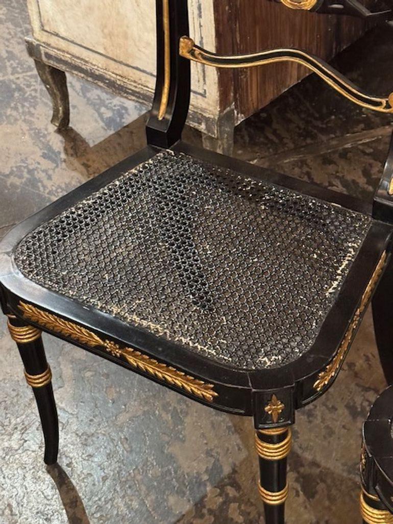 Pair of English Side Chairs (Holz) im Angebot