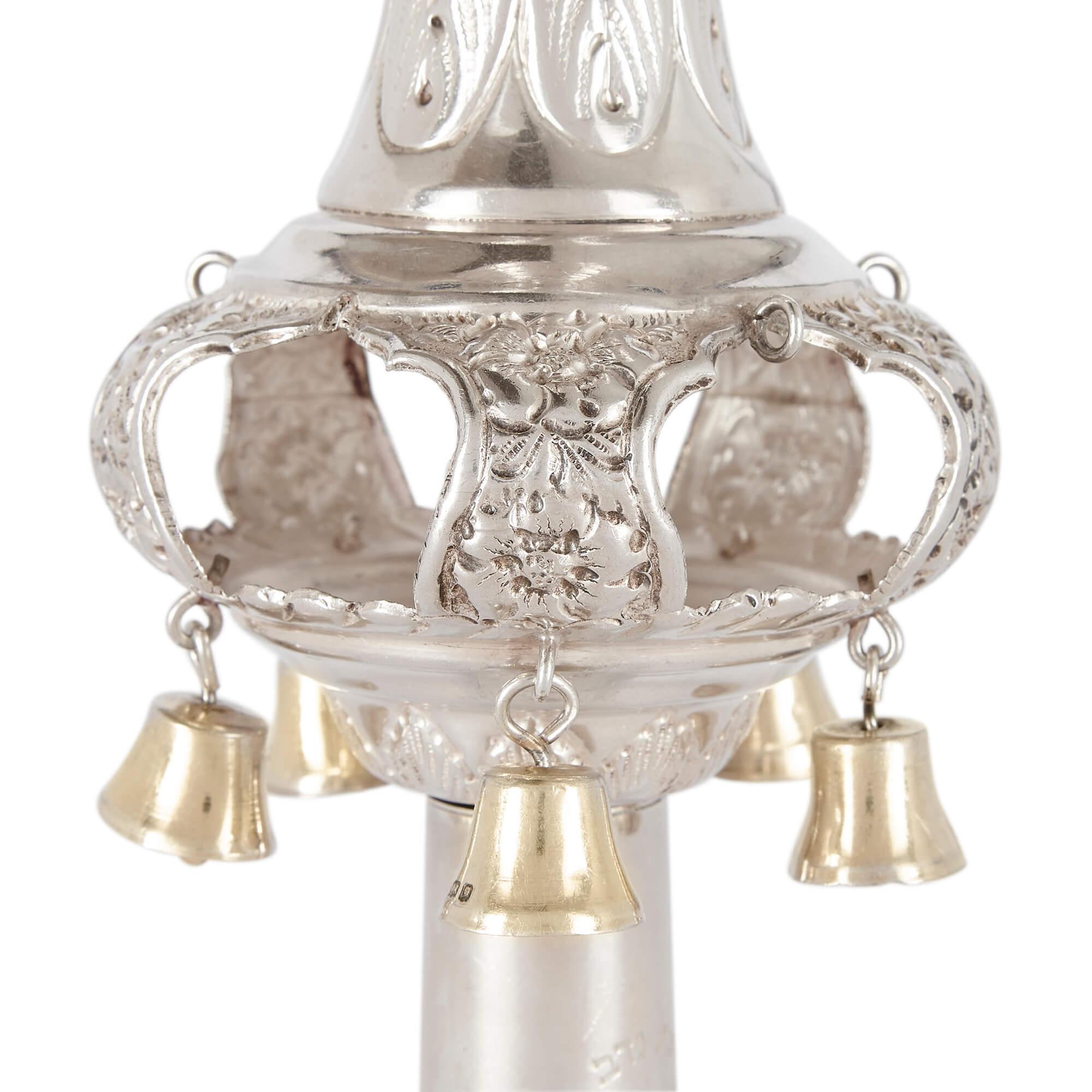Pair of English Silver and Silver Gilt Rimonim In Good Condition For Sale In London, GB