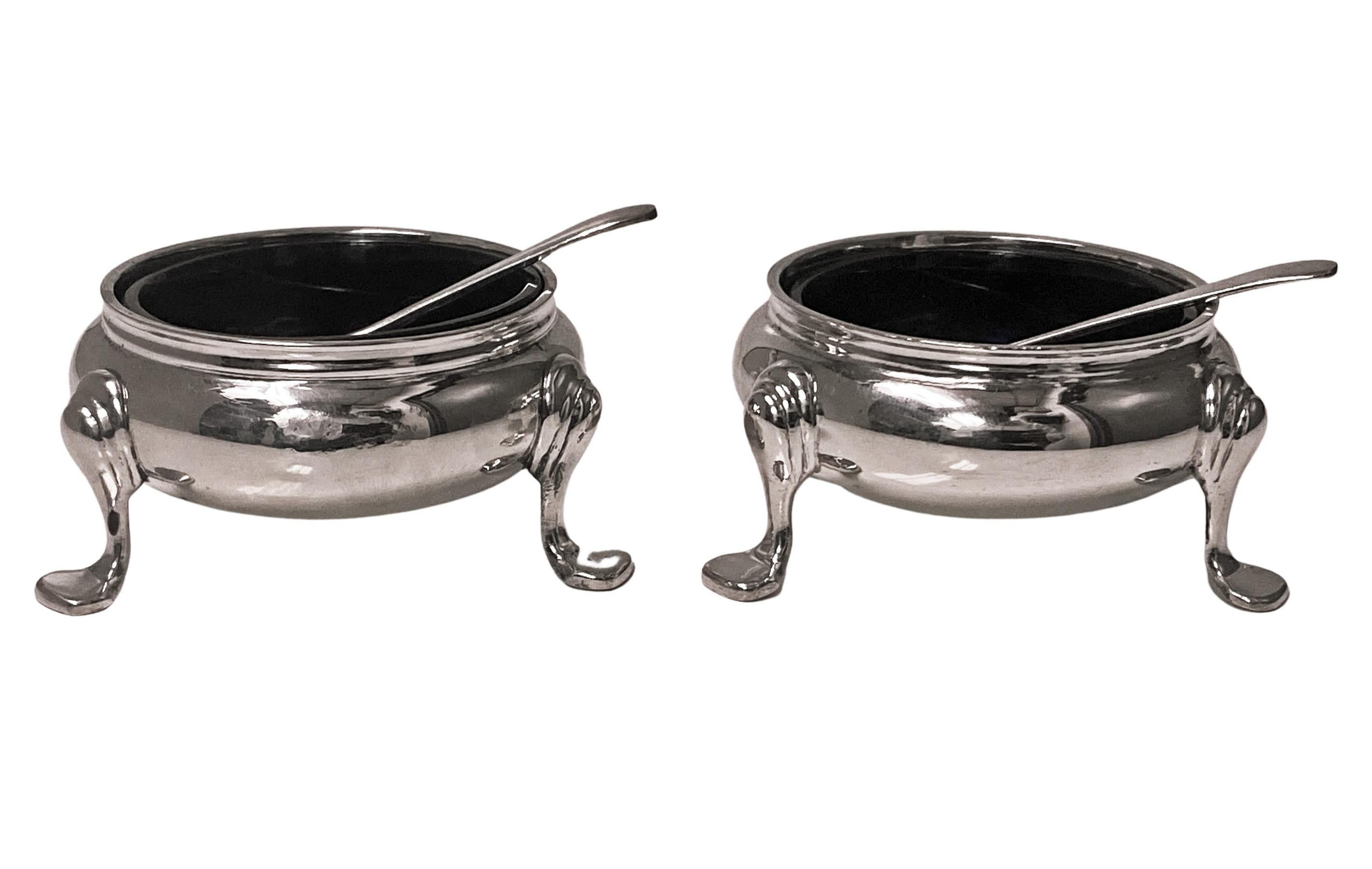 20th Century Pair of English Silver Georgian Style Open Salts and Spoons Cobalt Blue Liners