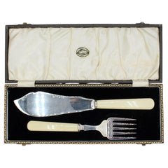 Pair of English Silver-Plated Fish Servers in Original Presentation Case